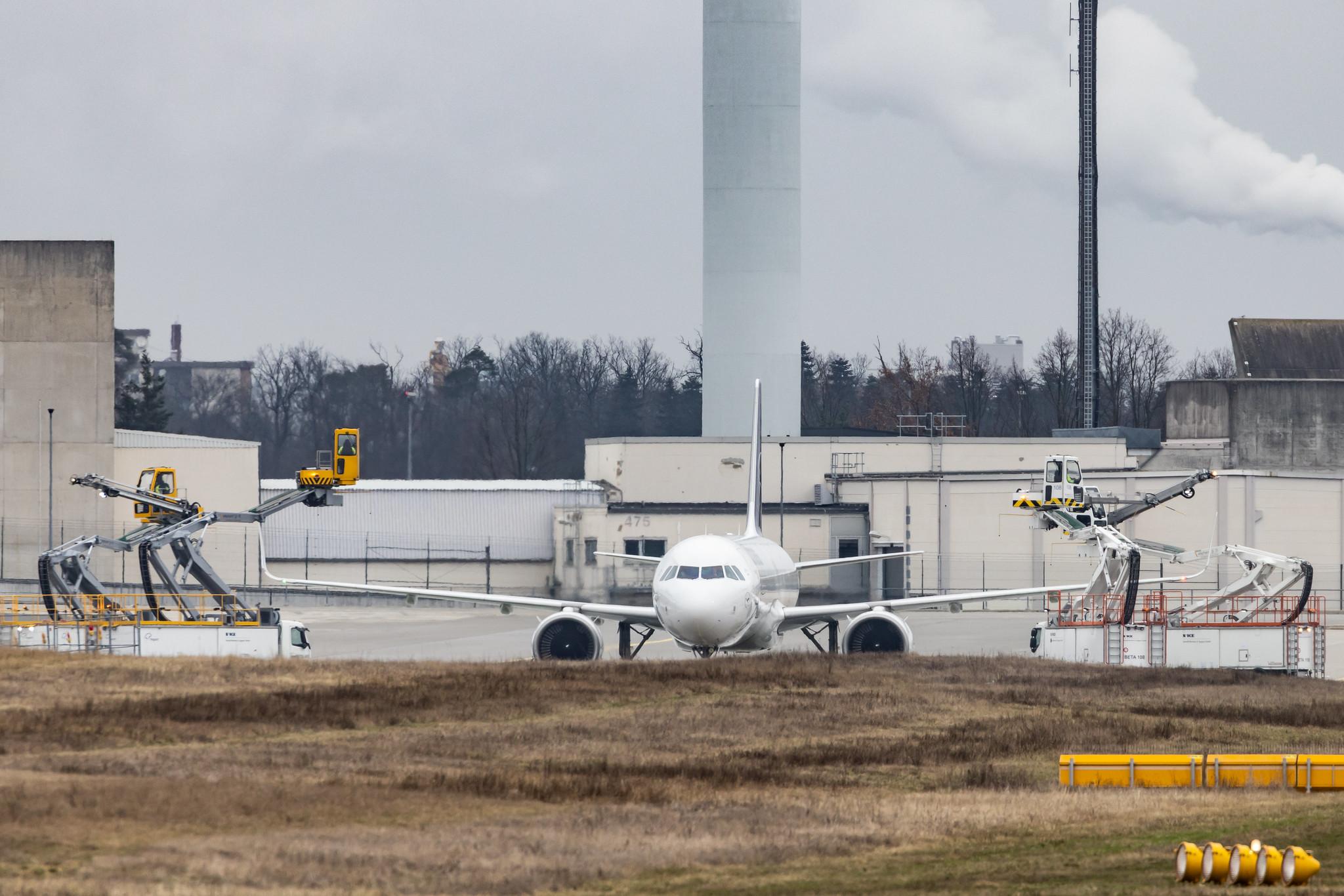 Frankfurt Airport: Lufthansa (LH / DLH) |  Airbus A321-271NX A21N | D-AIEC | MSN 8814