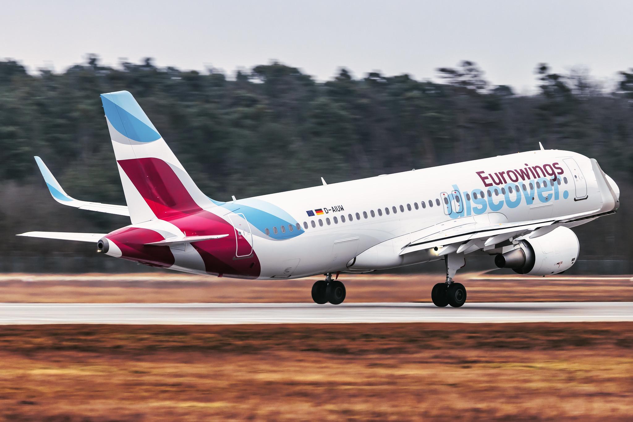 Frankfurt Airport: Eurowings Discover (4Y / OCN) |  Airbus A320-214 A320 | D-AIUW | MSN 7251