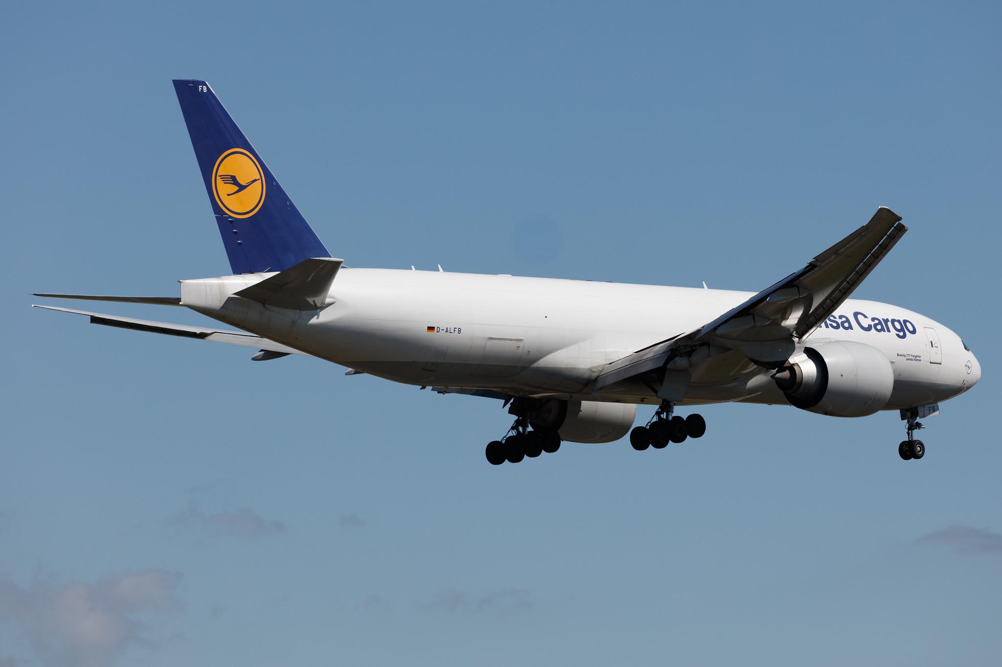 Frankfurt Airport: Lufthansa Cargo (/ GEC) |  Boeing 777-FBT B77L | D-ALFB | MSN 41675