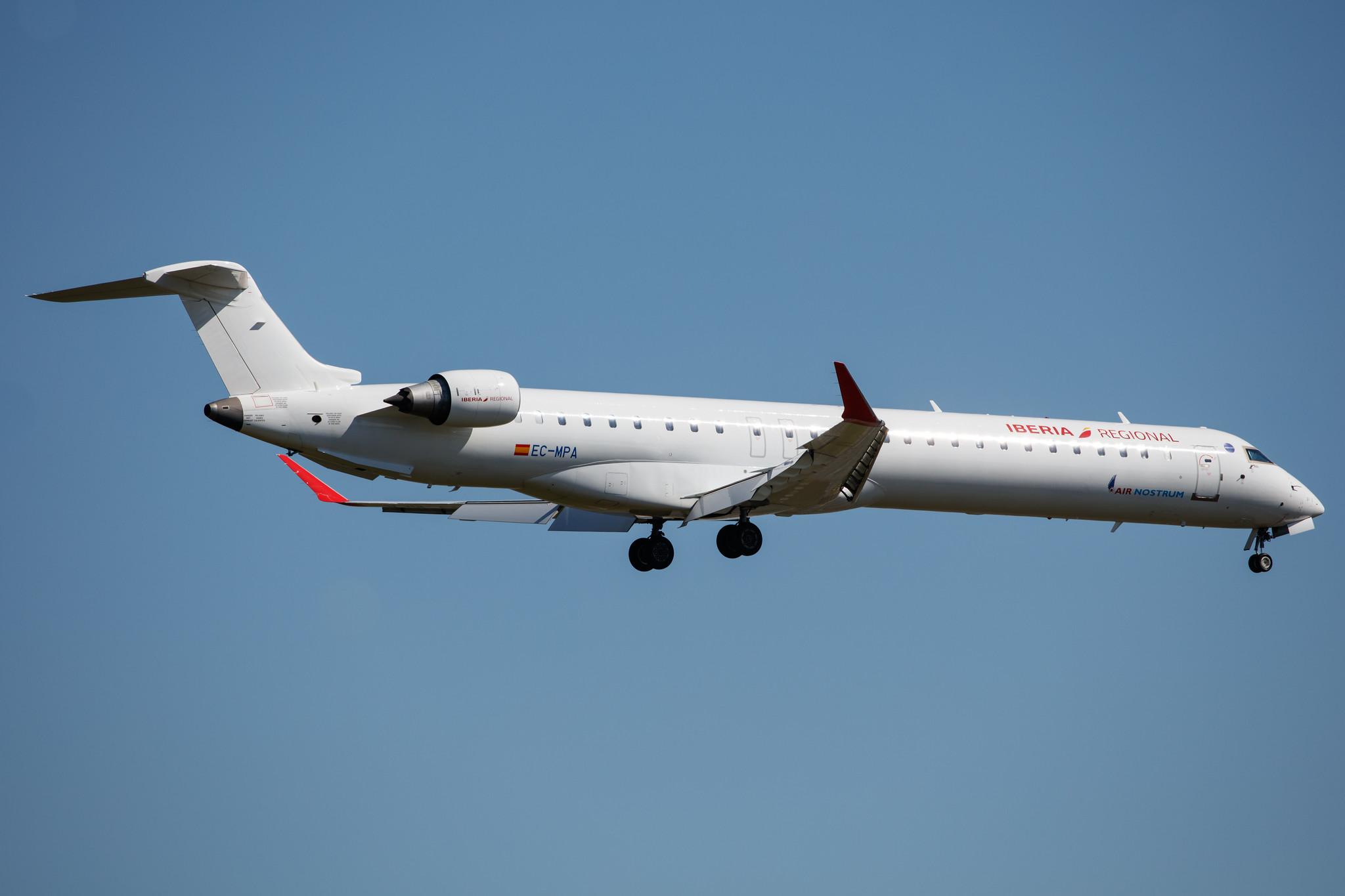 Frankfurt Airport: Iberia Regional (IB / IBE) | Operator: Air Nostrum |  Mitsubishi CRJ-1000 CRJX | EC-MPA | MSN 19054