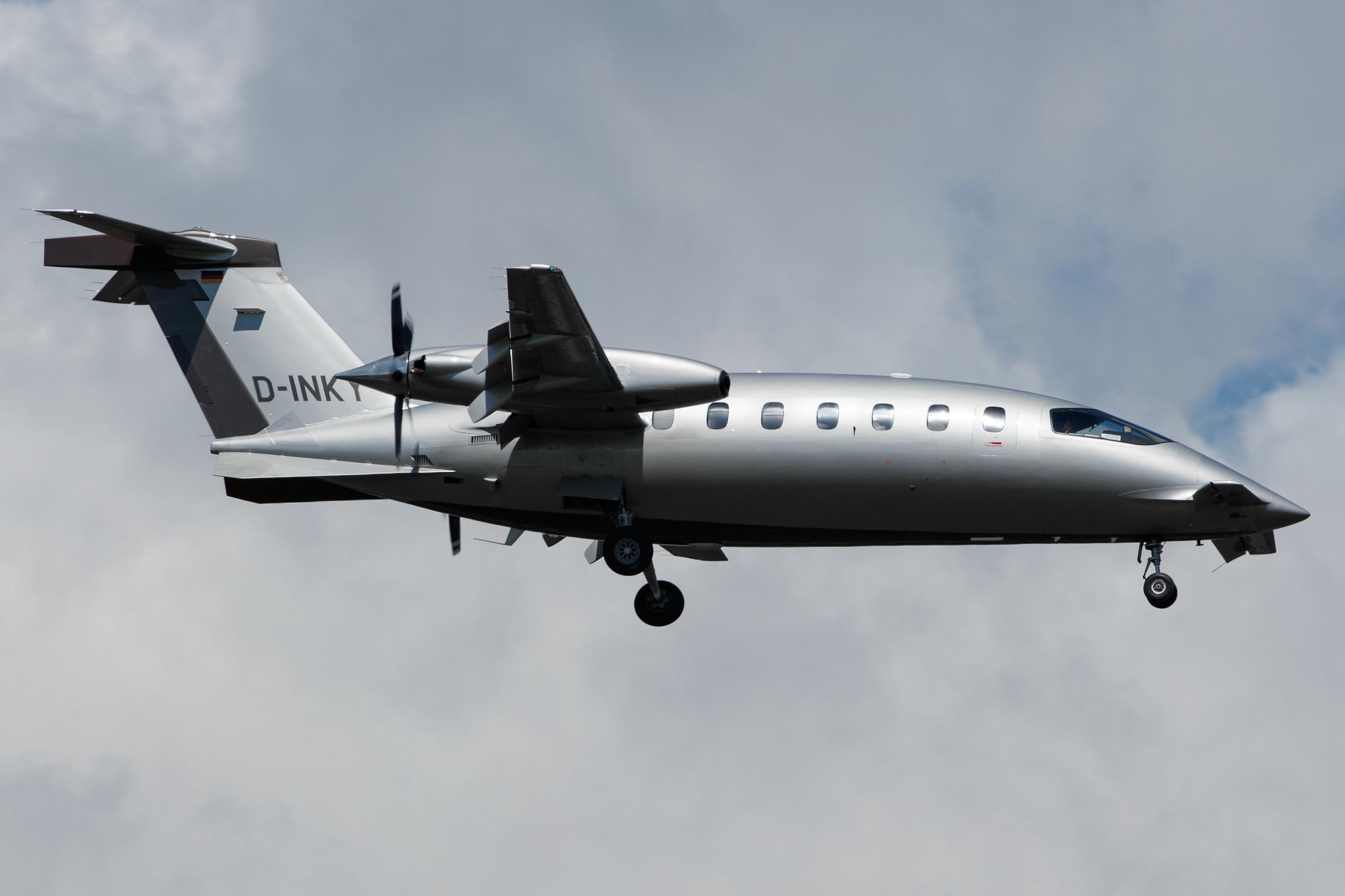 Frankfurt Airport: AirGO Private Airline (/ XGO) |  Piaggio P180 Avanti P180 | D-INKY | MSN 1162