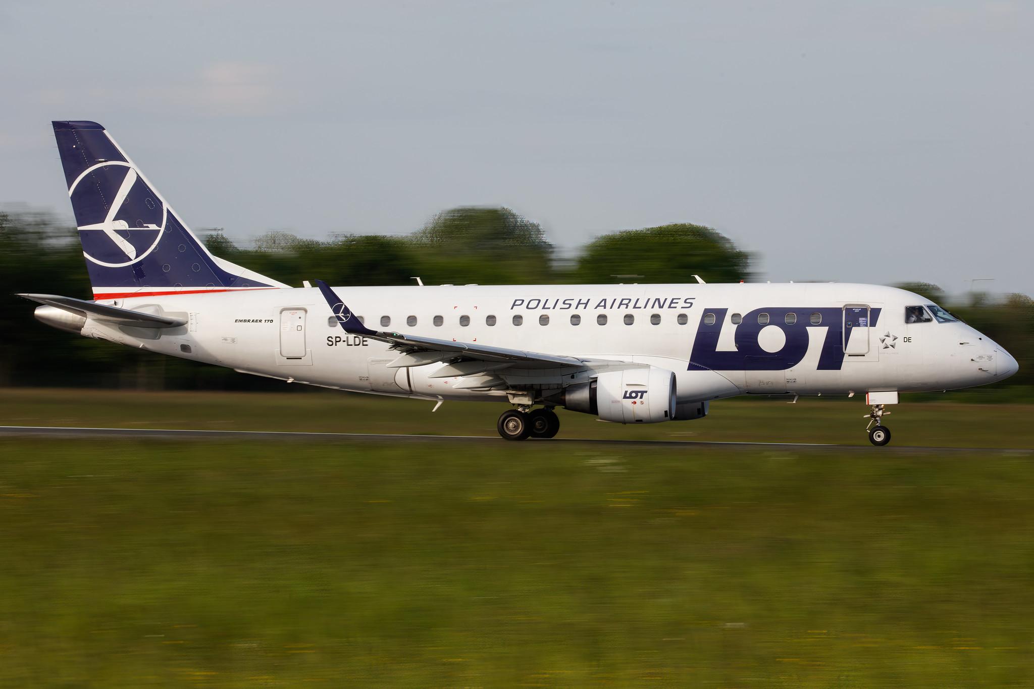 Hamburg Airport: LOT (LO / LOT) |  Embraer E170STD E170 | SP-LDE | MSN 17000029