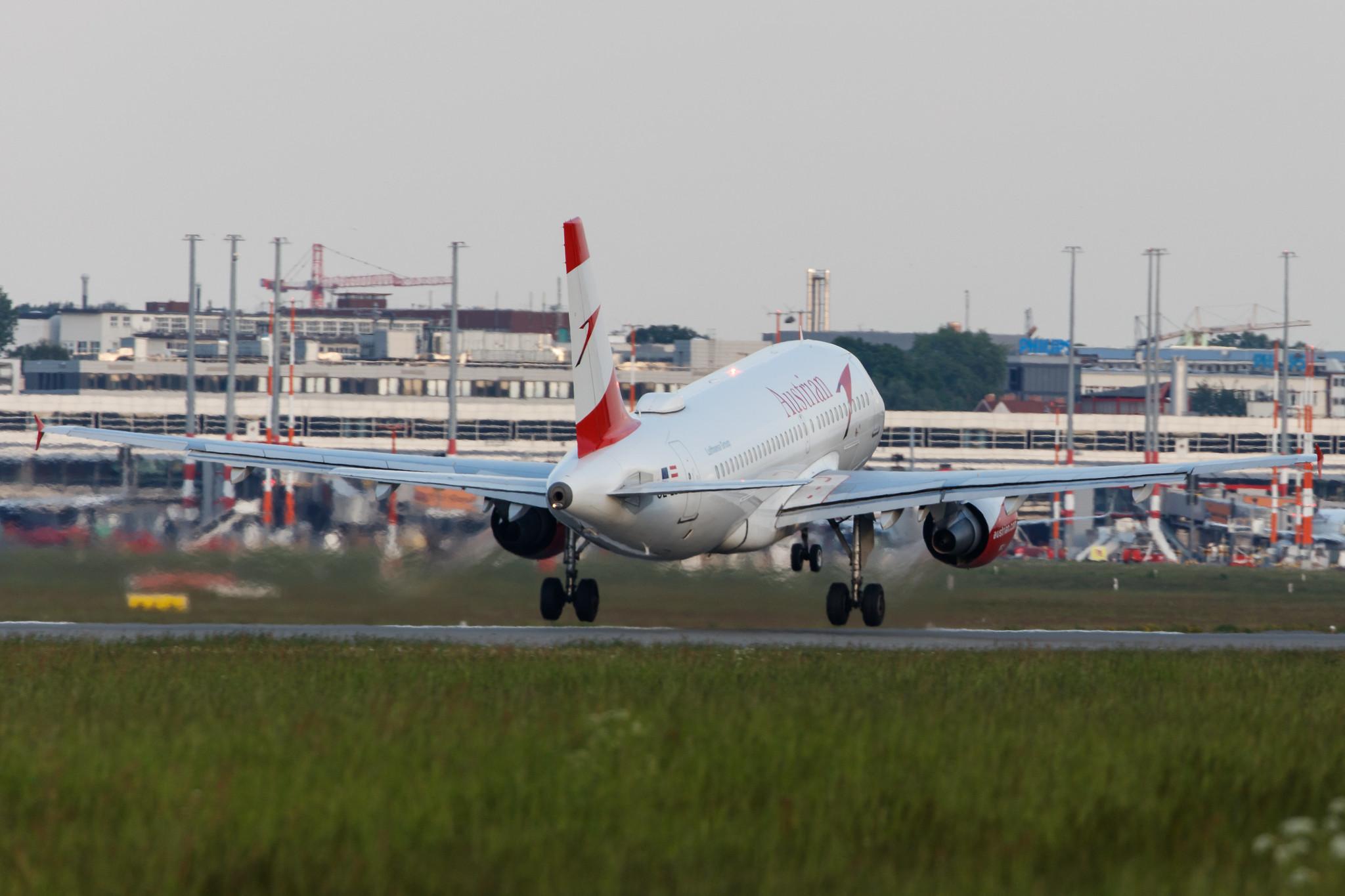Hamburg Airport: Austrian Airlines (OS / AUA) |  Airbus A319-112 A319 | OE-LDD | MSN 2416