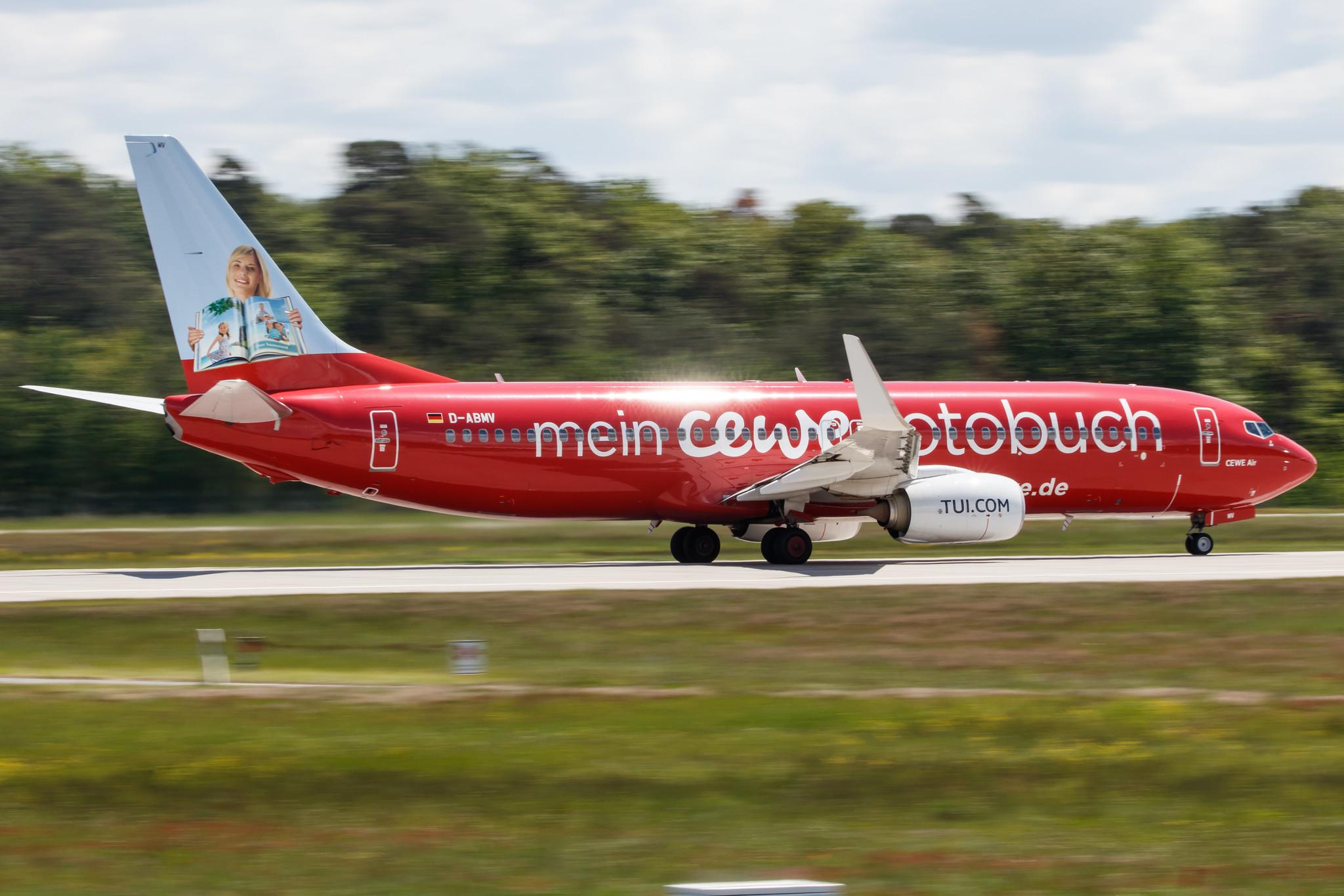 Frankfurt Airport: TUI (X3 / TUI) |  Livery: Cewe Fotobuch Livery | Operator: TUI fly |  Boeing 737-86J B738 | D-ABMV | MSN 37785