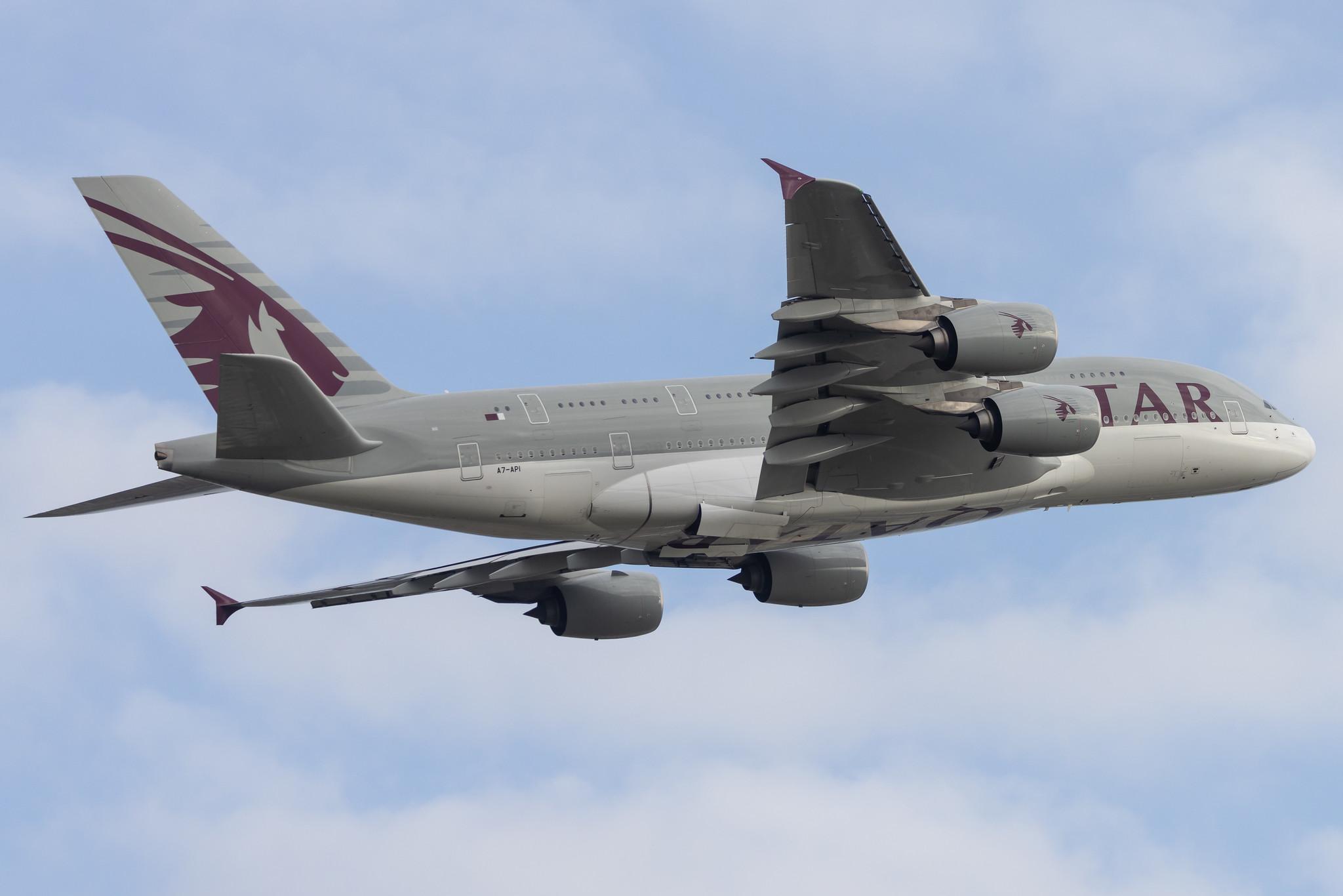 London Heathrow: Qatar Airways (QR / QTR) |  Airbus A380-861 A388 | A7-API | MSN 235