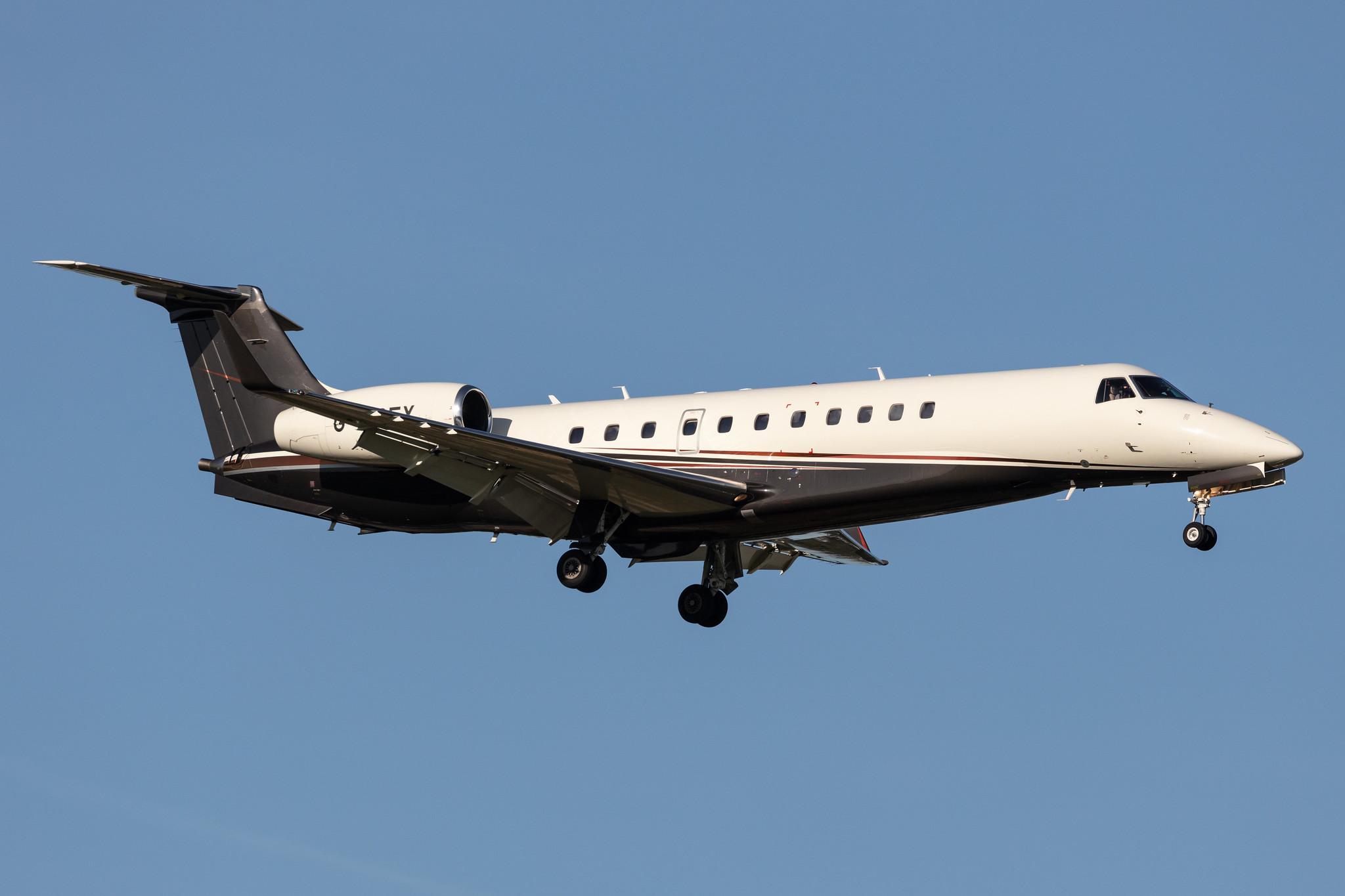 Hamburg Airport: Flexjet Europe (/ FLJ) |  Embraer Legacy 600 E35L | G-KRFX | MSN 14500942