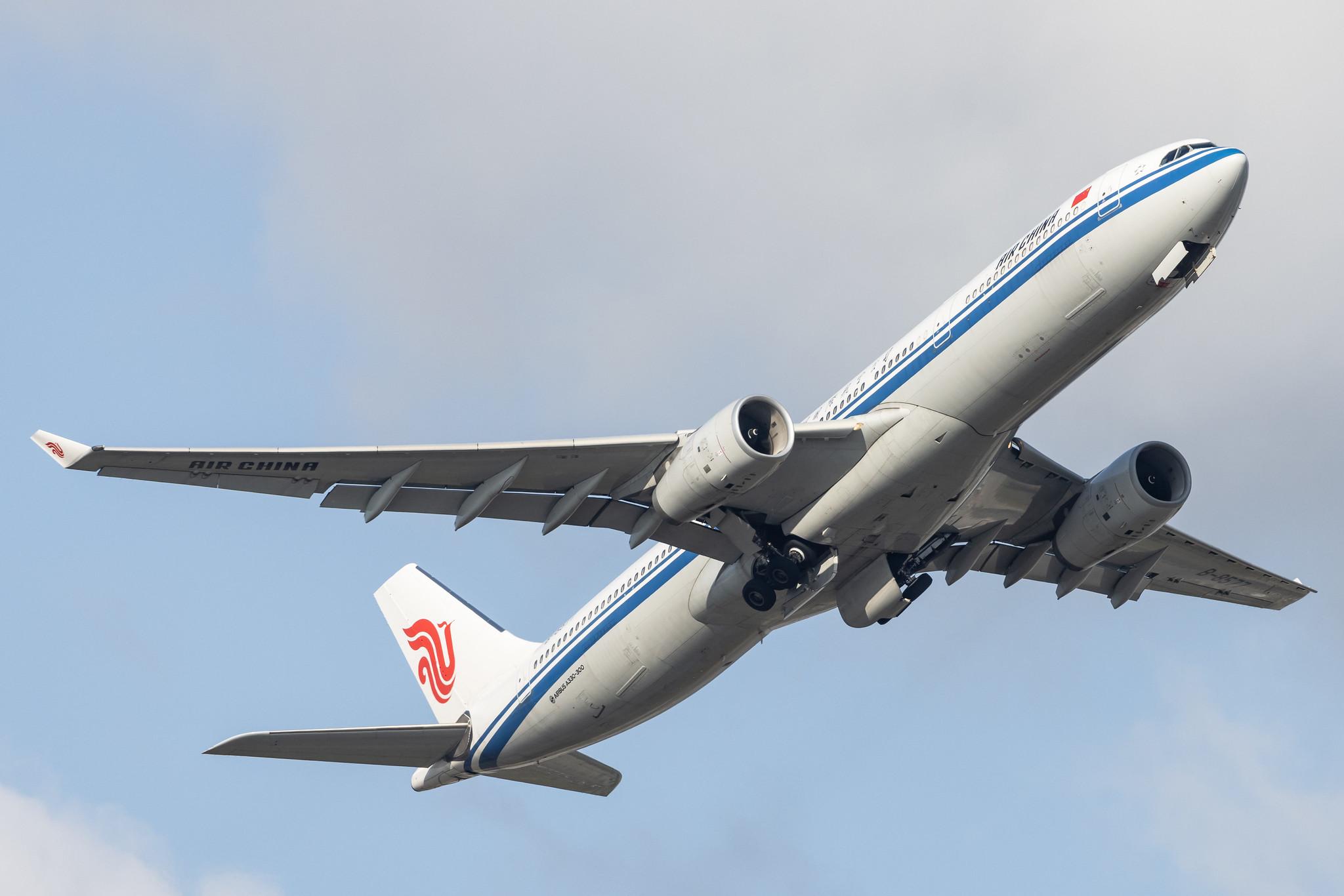 London Heathrow: Air China (CA / CCA) |  Airbus A330-343 A333 | B-8577 | MSN 1752