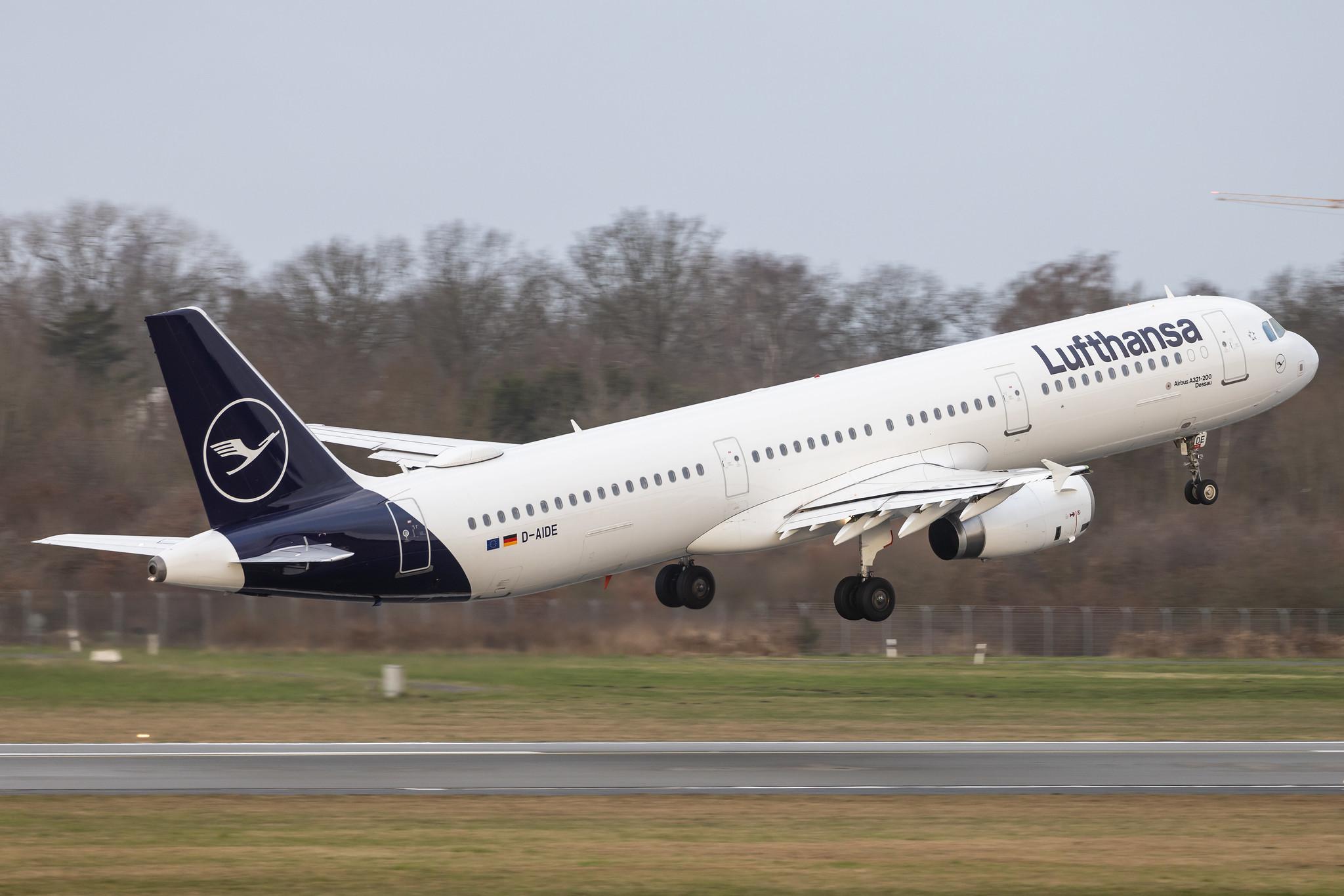 Hamburg Airport: Lufthansa (LH / DLH) |  Airbus A321-231 A321 | D-AIDE | MSN 4607