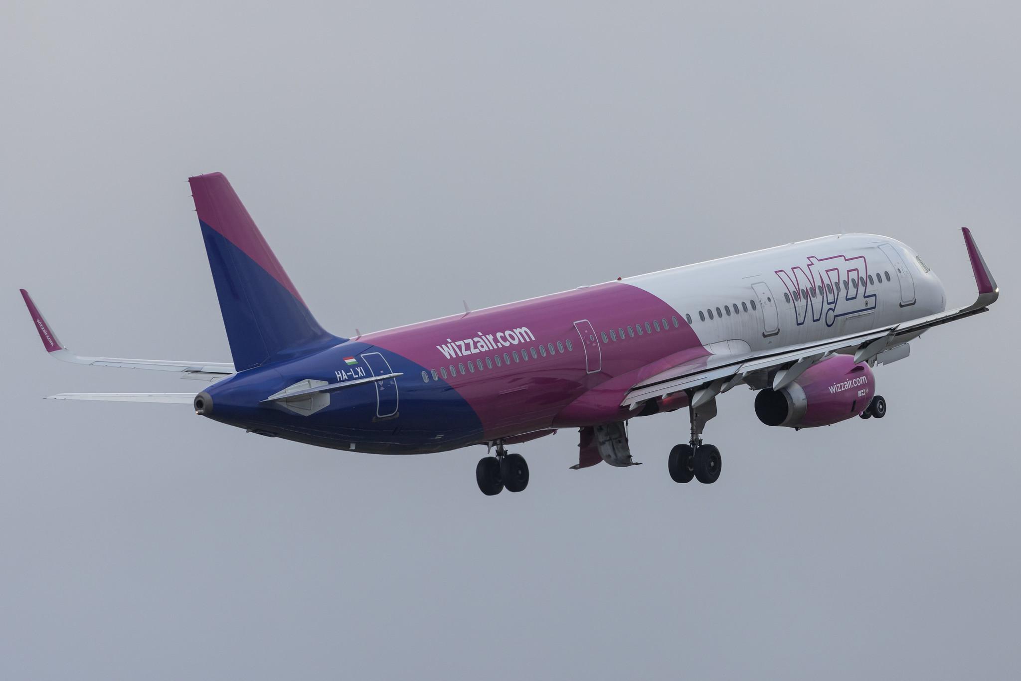 Hamburg Airport: Wizz Air (W6 / WZZ) |  Airbus A321-231 A321 | HA-LXI | MSN 7280