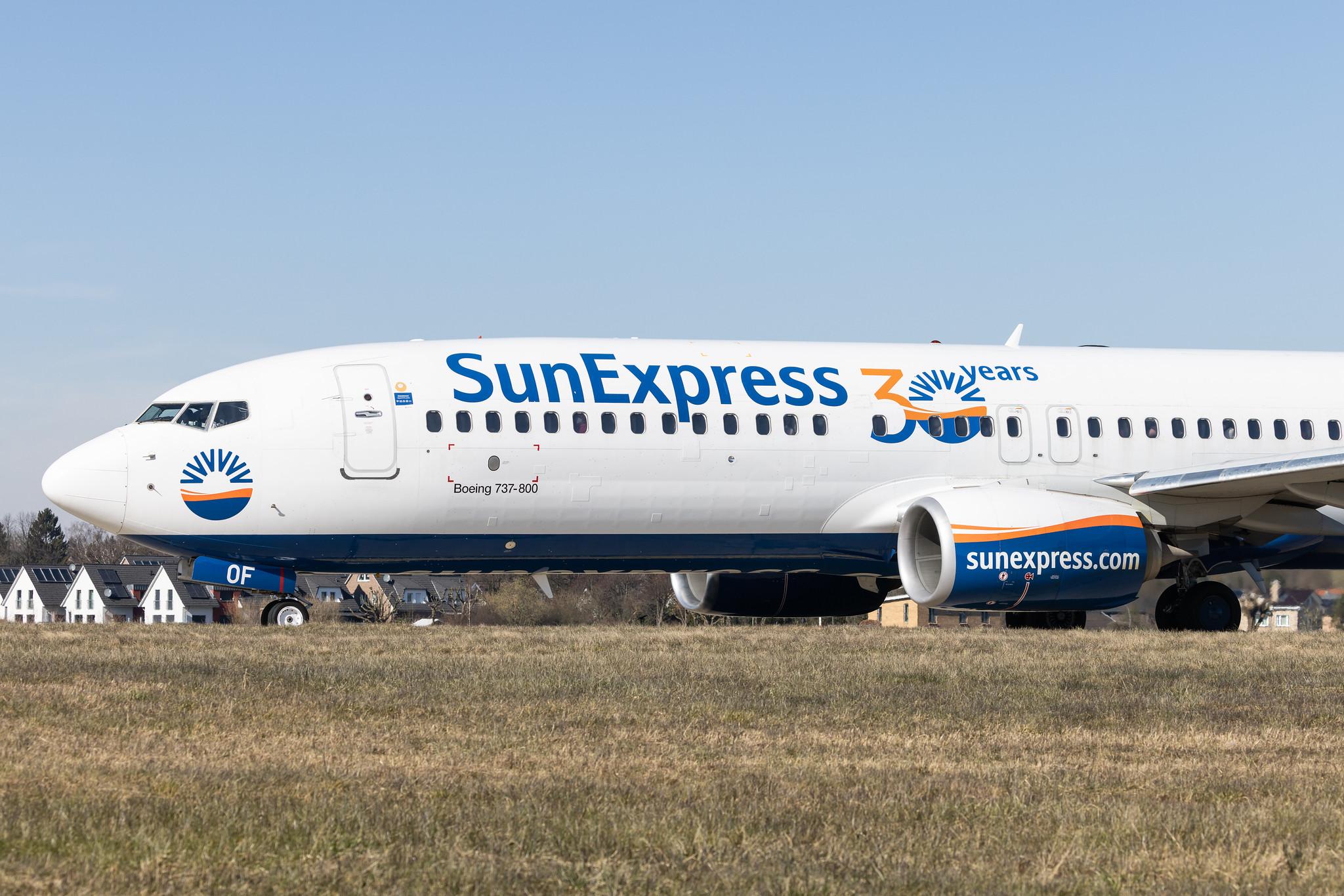 Hamburg Airport: SunExpress (XQ / SXS) |  Boeing 737-8HC B738 | TC-SOF | MSN 61191