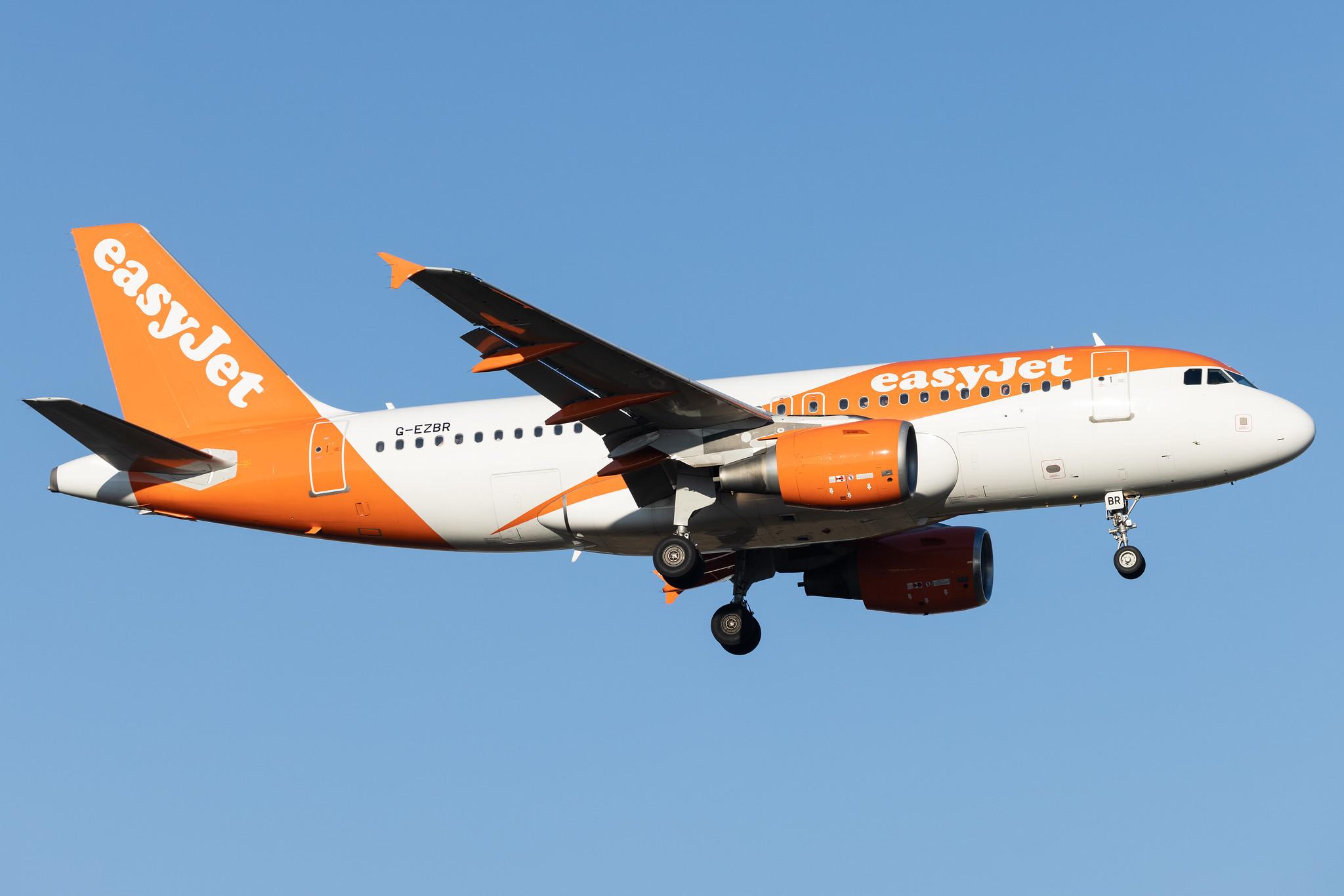 Hamburg Airport: easyJet (U2 / EZY) |  Airbus A319-111 A319 | G-EZBR | MSN 3088