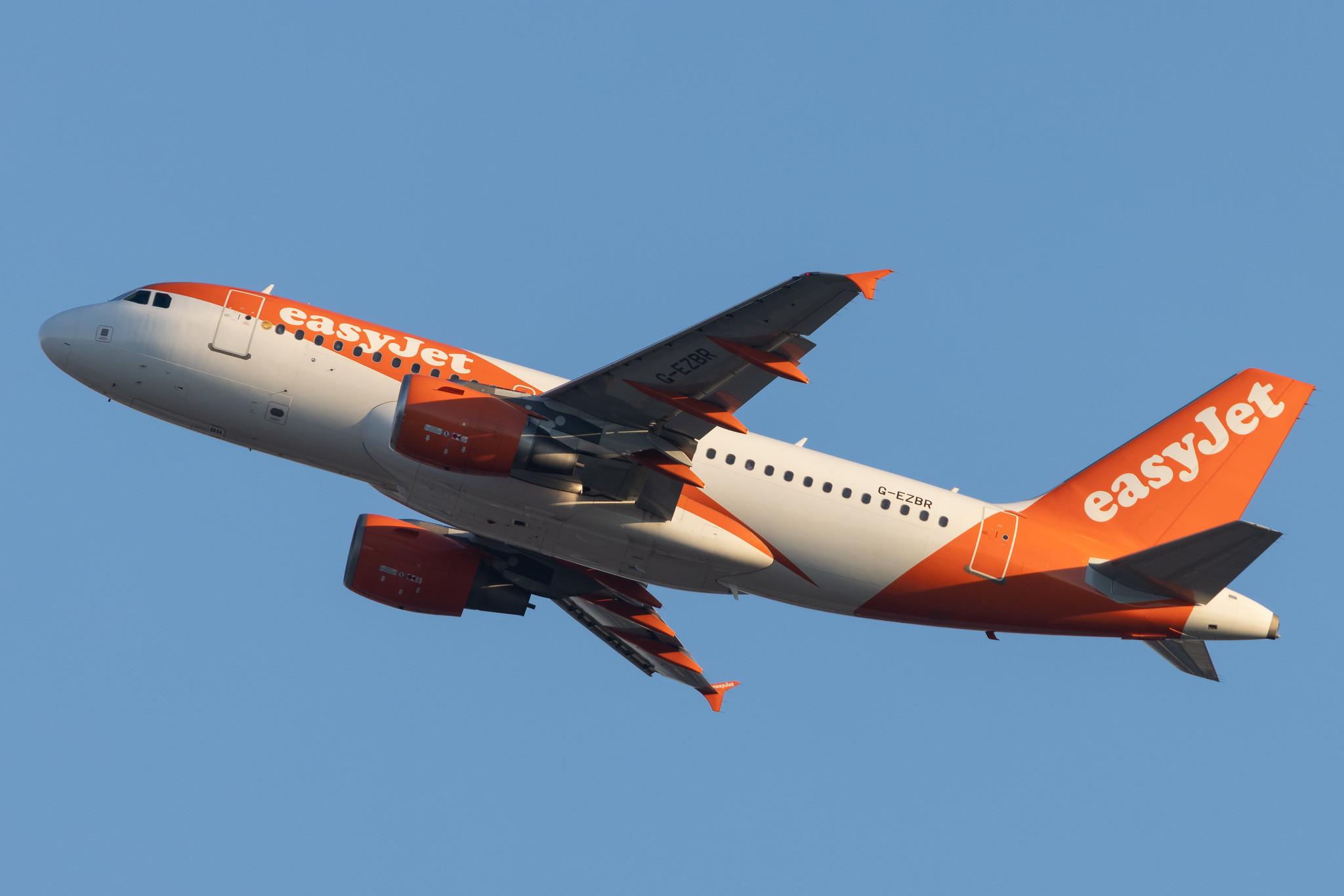Hamburg Airport: easyJet (U2 / EZY) |  Airbus A319-111 A319 | G-EZBR | MSN 3088
