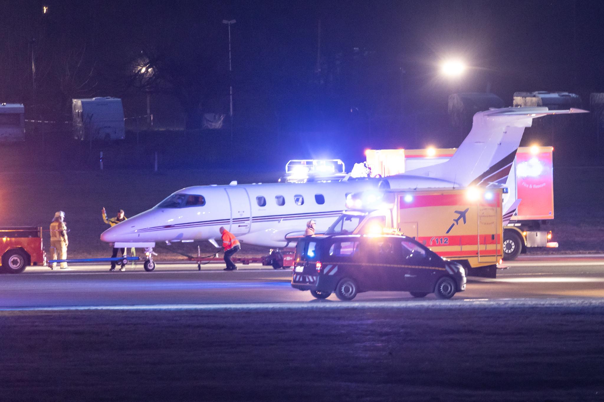 Hamburg Airport: NetJets Europe (/ NJE) |  Embraer Phenom 300 E55P | CS-PHJ | MSN 50500336