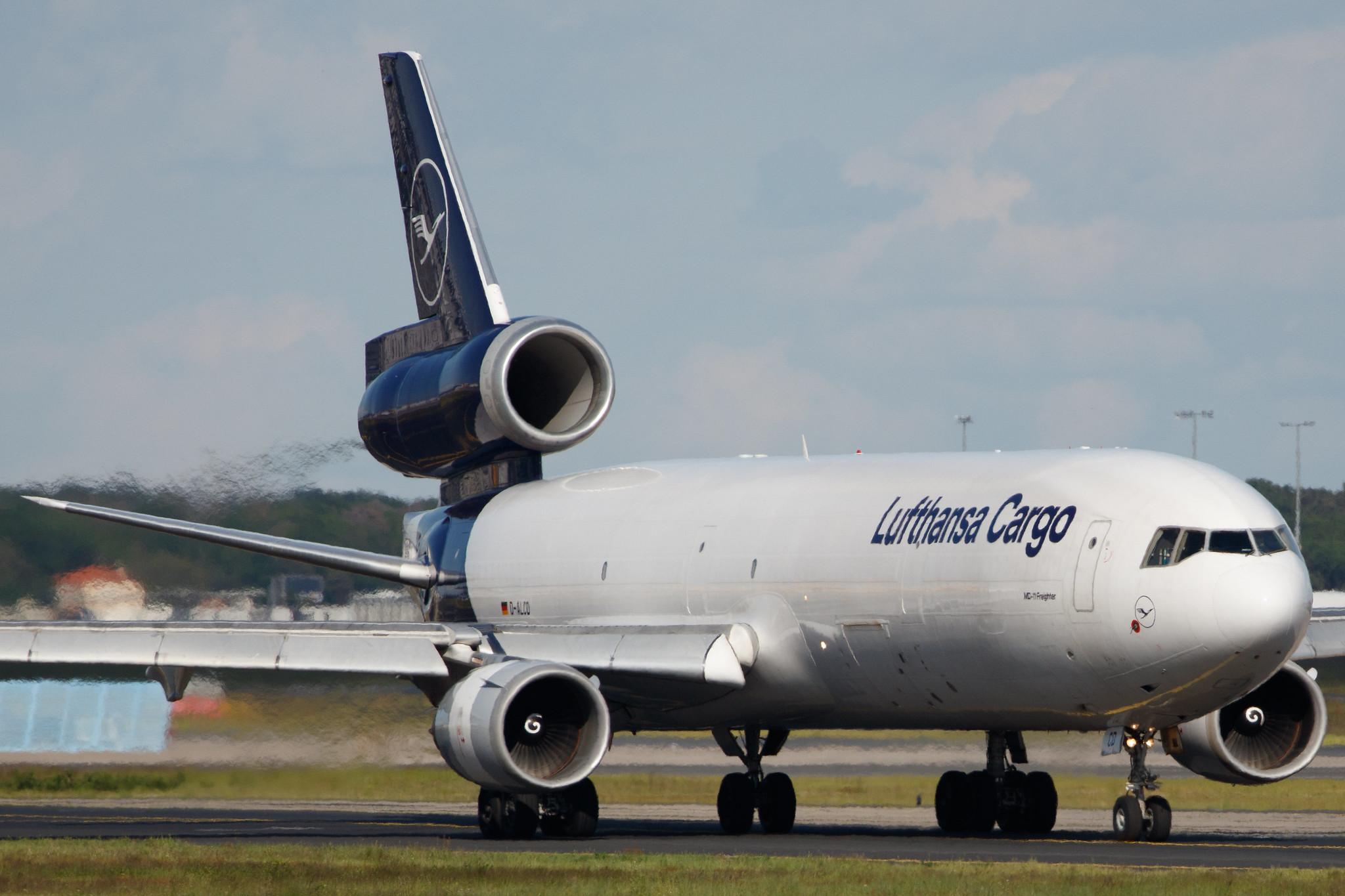 Frankfurt Airport: Lufthansa Cargo (/ GEC) |  McDonnell Douglas MD-11F MD11 | D-ALCD | MSN 48784