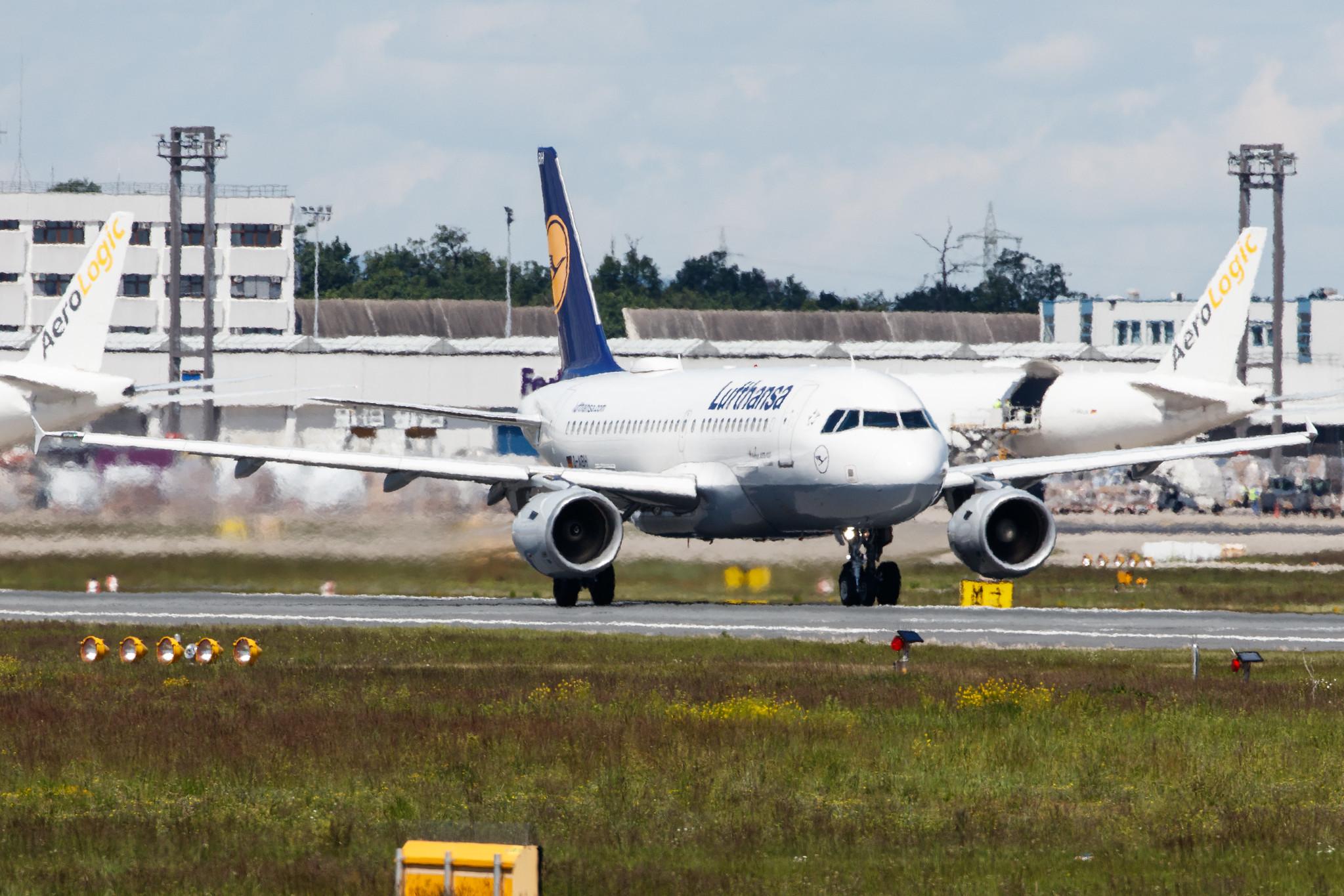 Frankfurt Airport: Lufthansa (LH / DLH) |  Livery: Star Alliance Livery |  Airbus A319-112 A319 | D-AIBH | MSN 5239