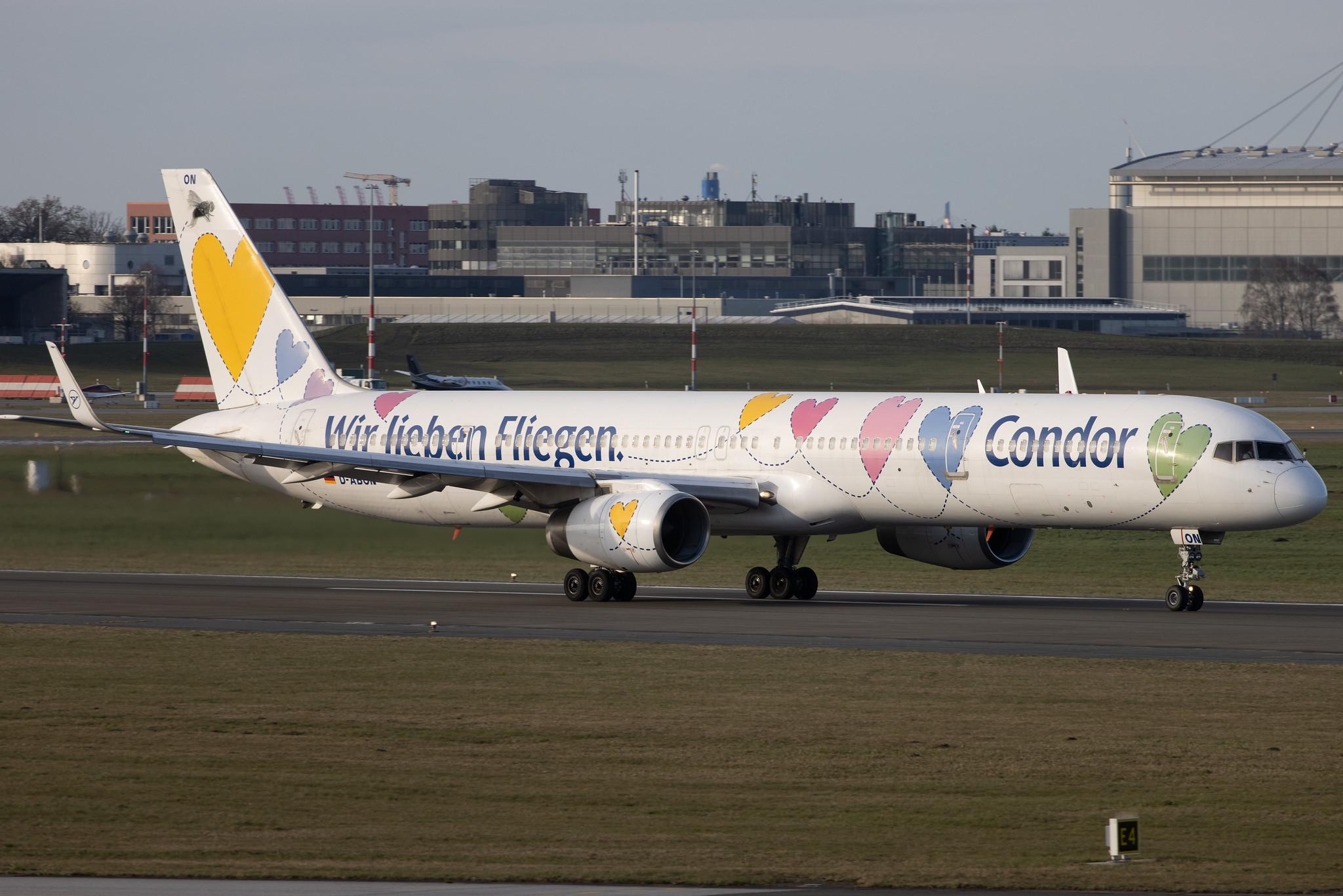 Hamburg Airport: Condor (DE / CFG) |  Livery: Wir Lieben Fliegen Livery |  Boeing 757-330 B753 | D-ABON | MSN 29023