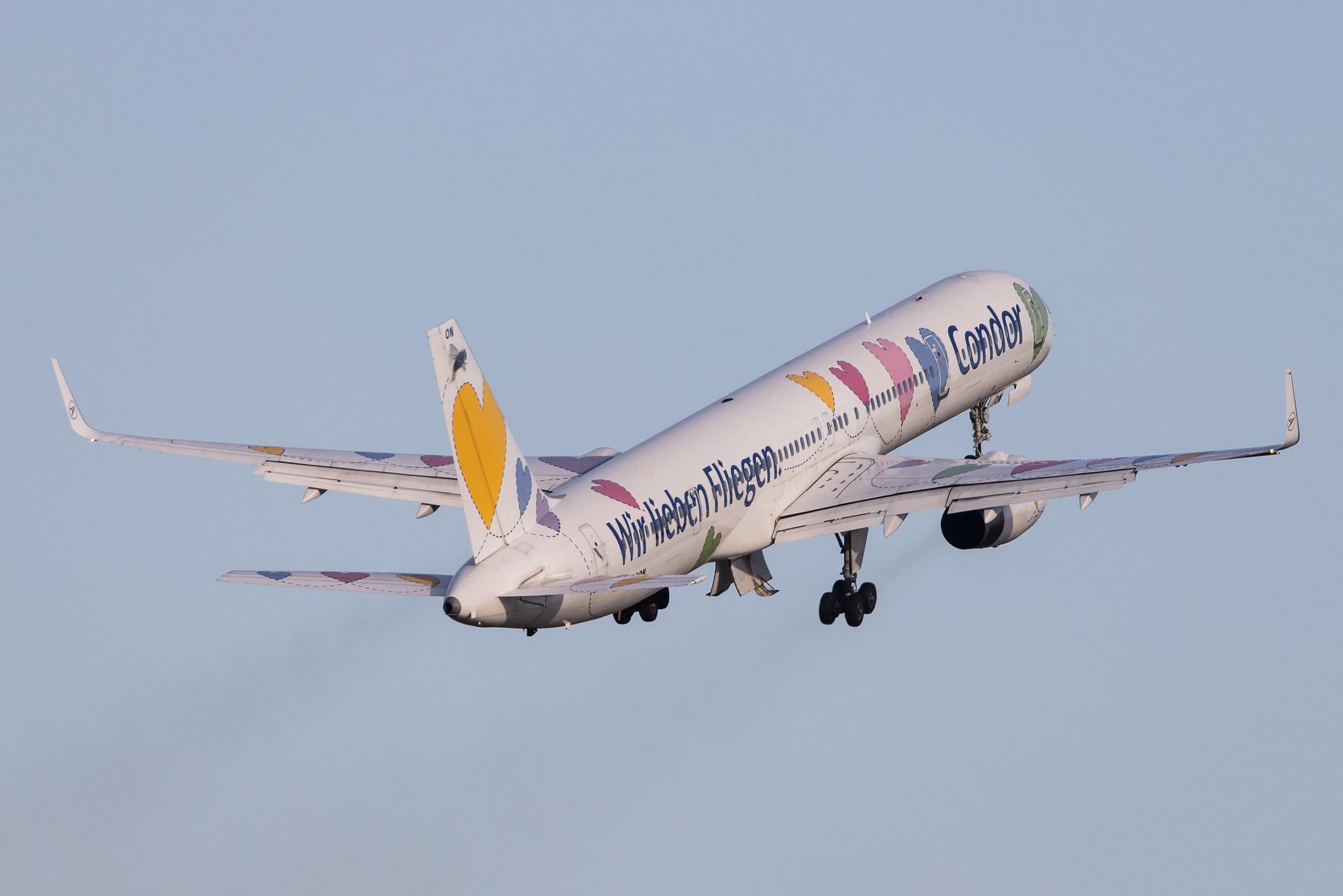 Hamburg Airport: Condor (DE / CFG) |  Livery: Wir Lieben Fliegen Livery |  Boeing 757-330 B753 | D-ABON | MSN 29023