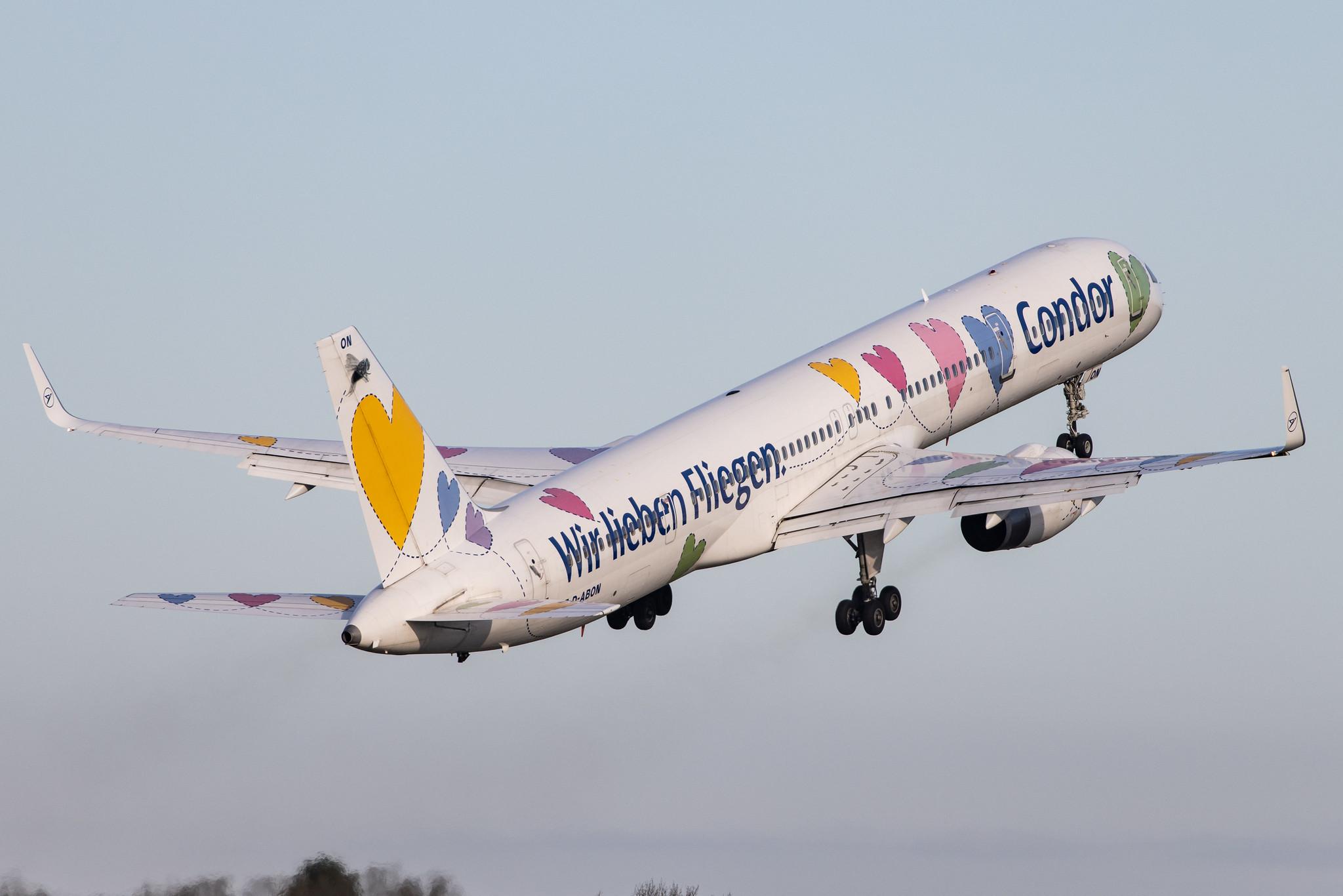 Hamburg Airport: Condor (DE / CFG) |  Livery: Wir Lieben Fliegen Livery |  Boeing 757-330 B753 | D-ABON | MSN 29023