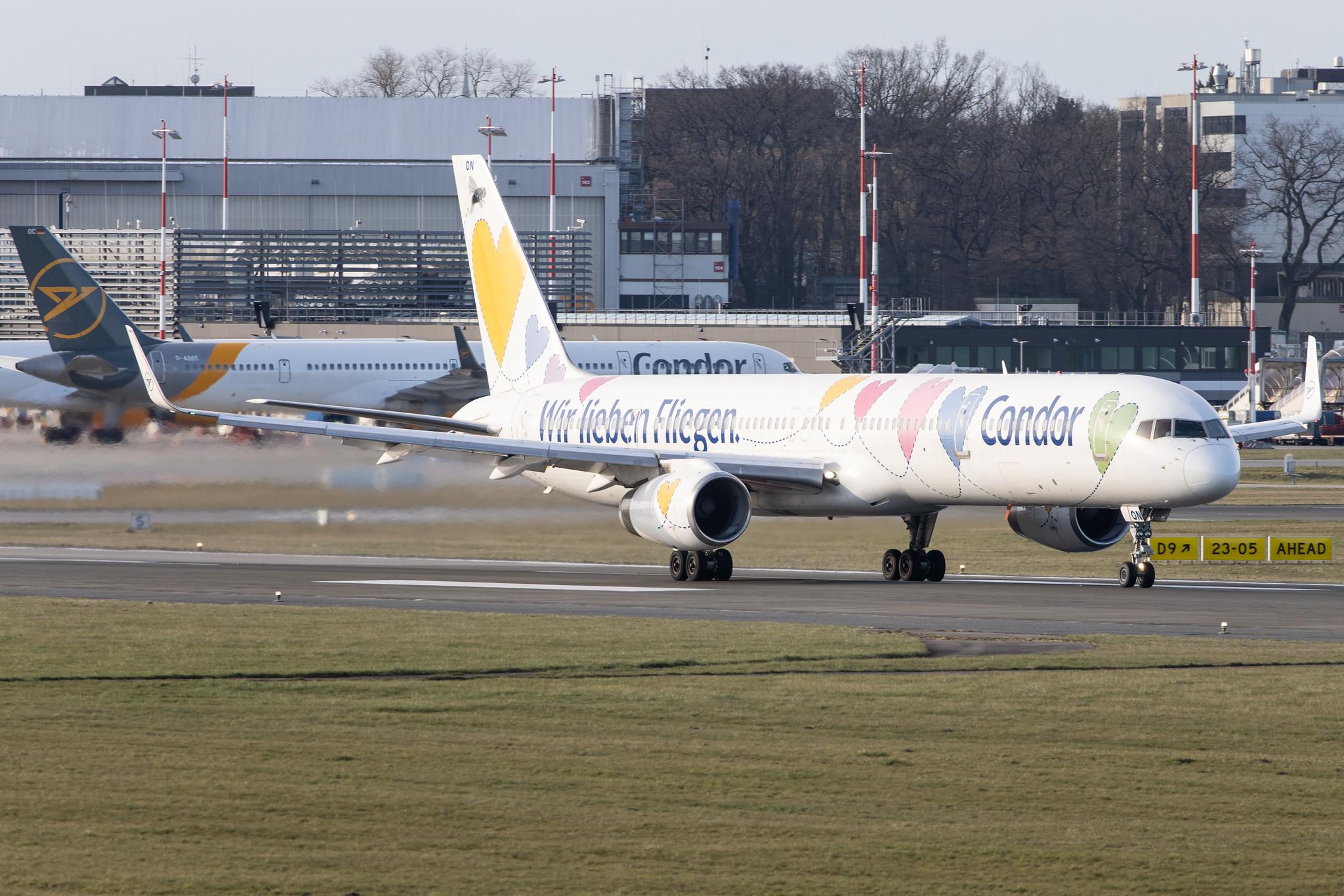 Hamburg Airport: Condor (DE / CFG) |  Livery: Wir Lieben Fliegen Livery |  Boeing 757-330 B753 | D-ABON | MSN 29023