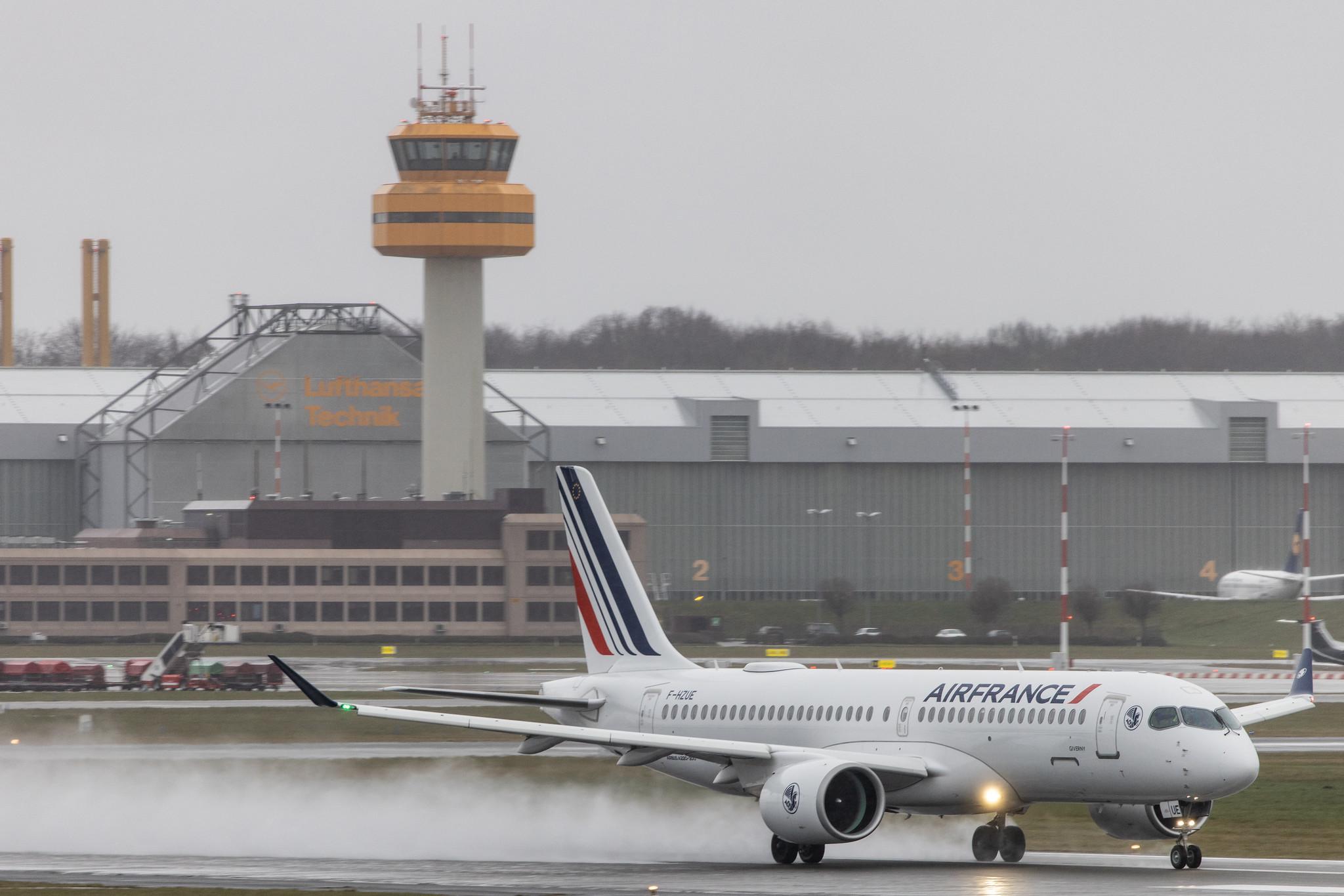 Hamburg Airport: Air France (AF / AFR) |  Airbus A220-300 BCS3 | F-HZUE | MSN 55146