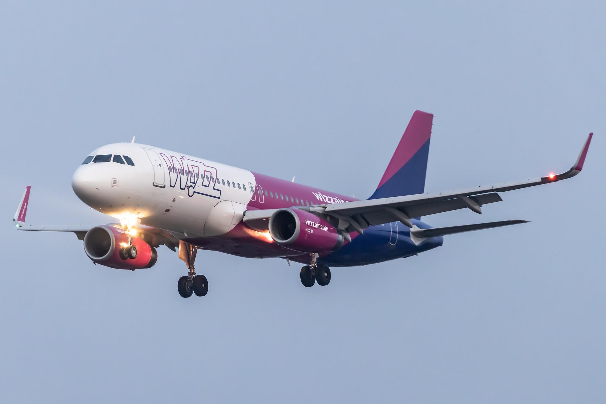 Hamburg Airport: Wizz Air (W6 / WZZ) |  Airbus A320-232 A320 | HA-LYX | MSN 8183
