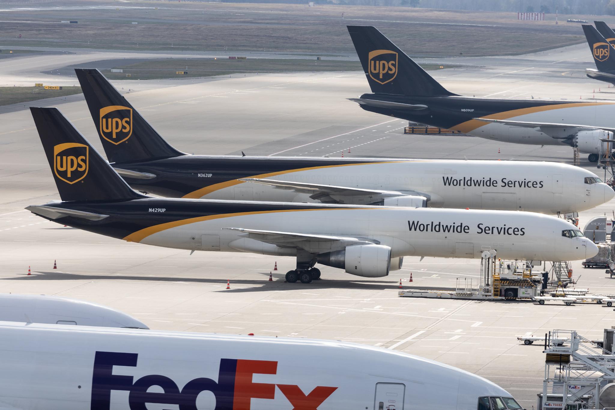 Köln Bonn Airport: UPS (5X / UPS) | Operator: UPS Airlines |  Boeing 757-24APF B752 | N429UP | MSN 25460