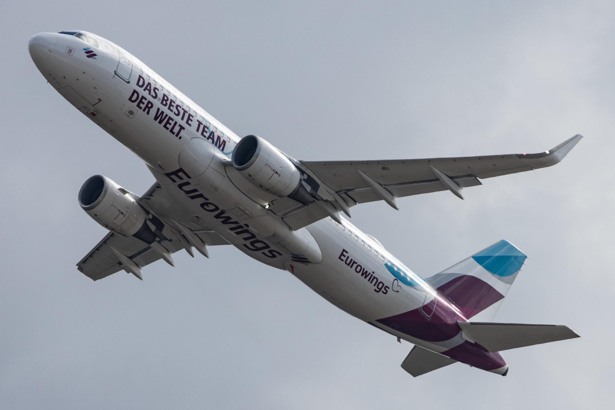 Köln Bonn Airport: Eurowings (EW / EWG) |  Livery: Das beste Team der Welt Livery |  Airbus A320-214 A320 | D-AIZS | MSN 5557