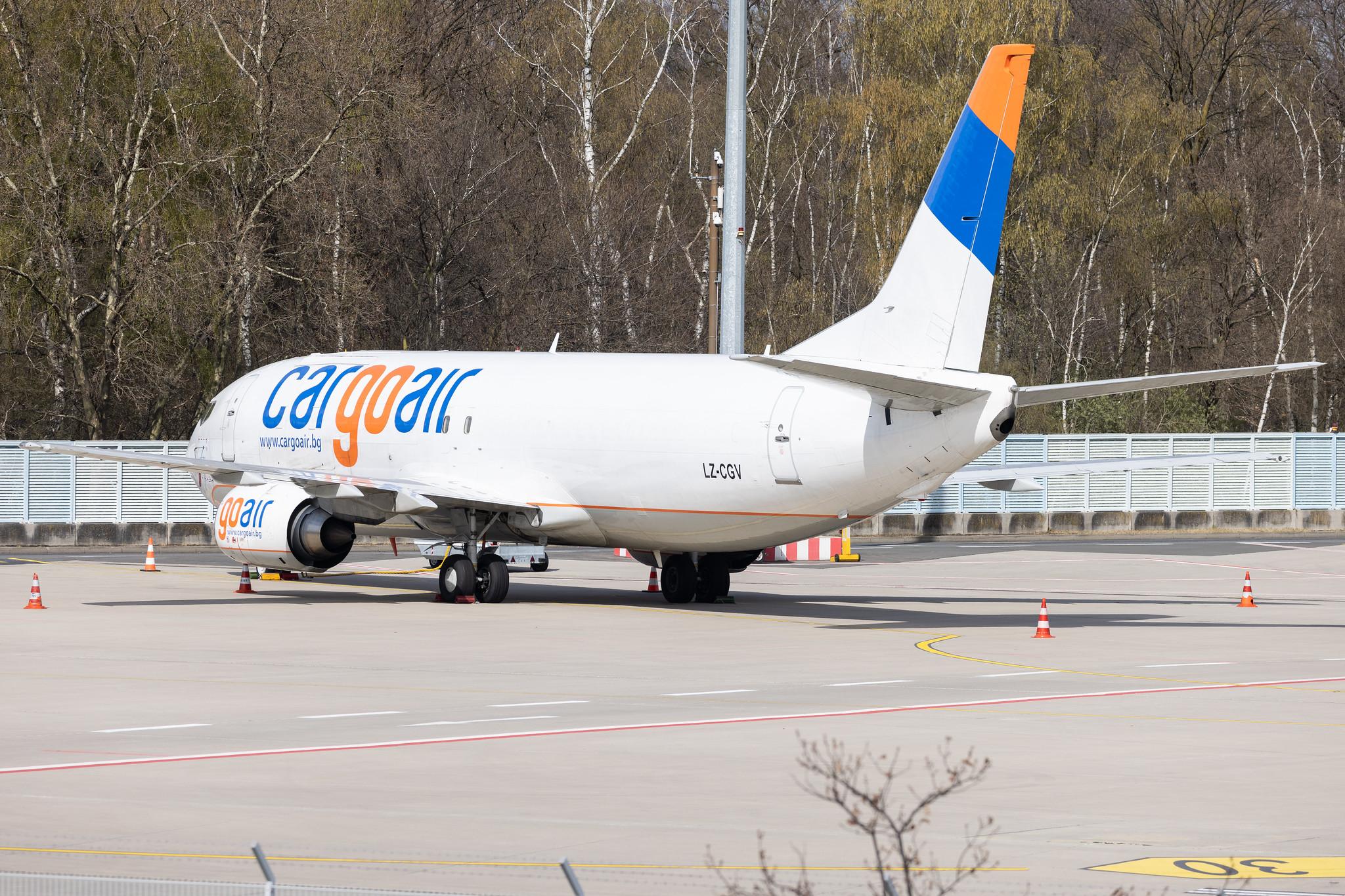 Köln Bonn Airport: Cargo Air (/ CGF) |  Boeing 737-405(SF) B734 | LZ-CGV | MSN 25795