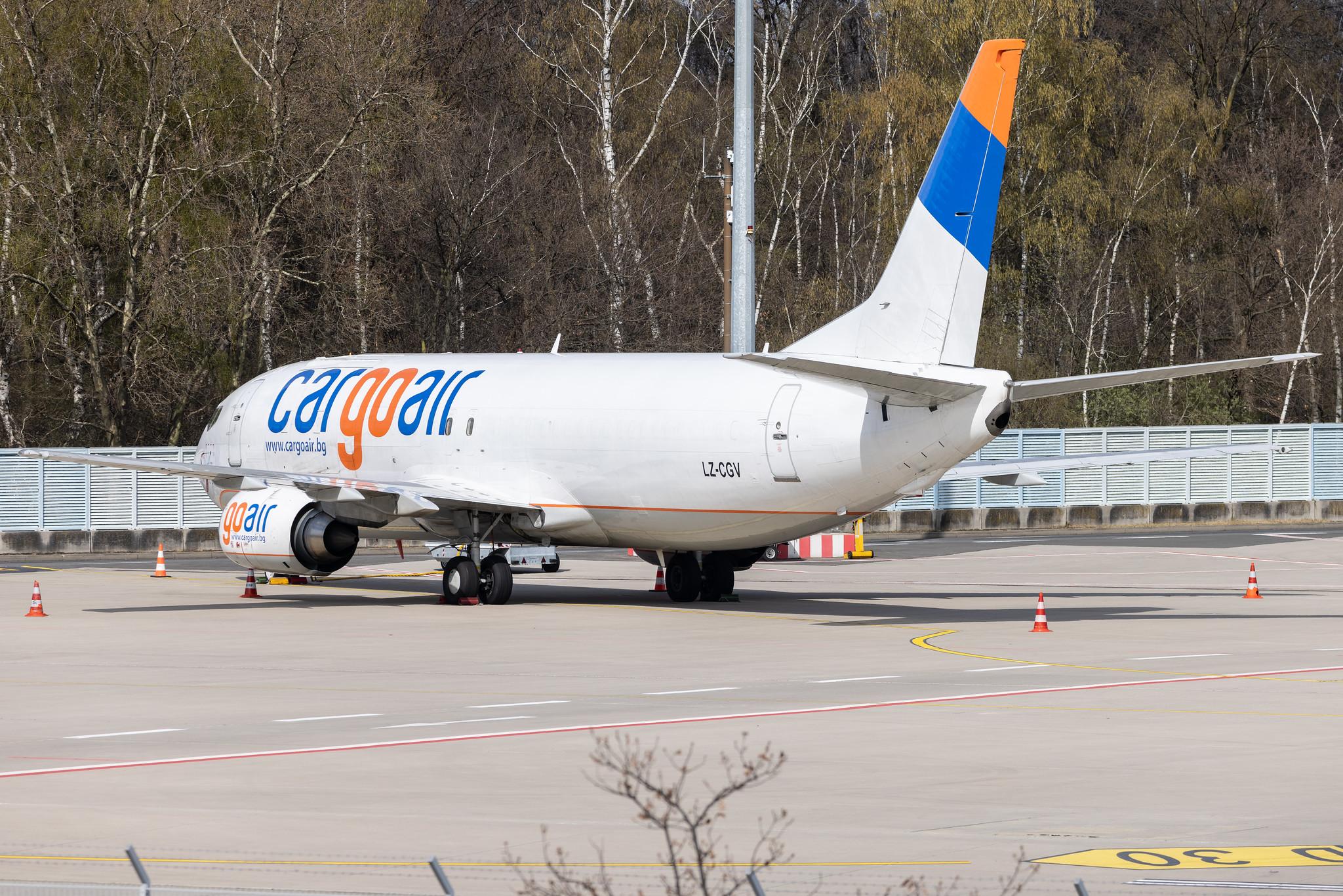 Köln Bonn Airport: Cargo Air (/ CGF) |  Boeing 737-405(SF) B734 | LZ-CGV | MSN 25795
