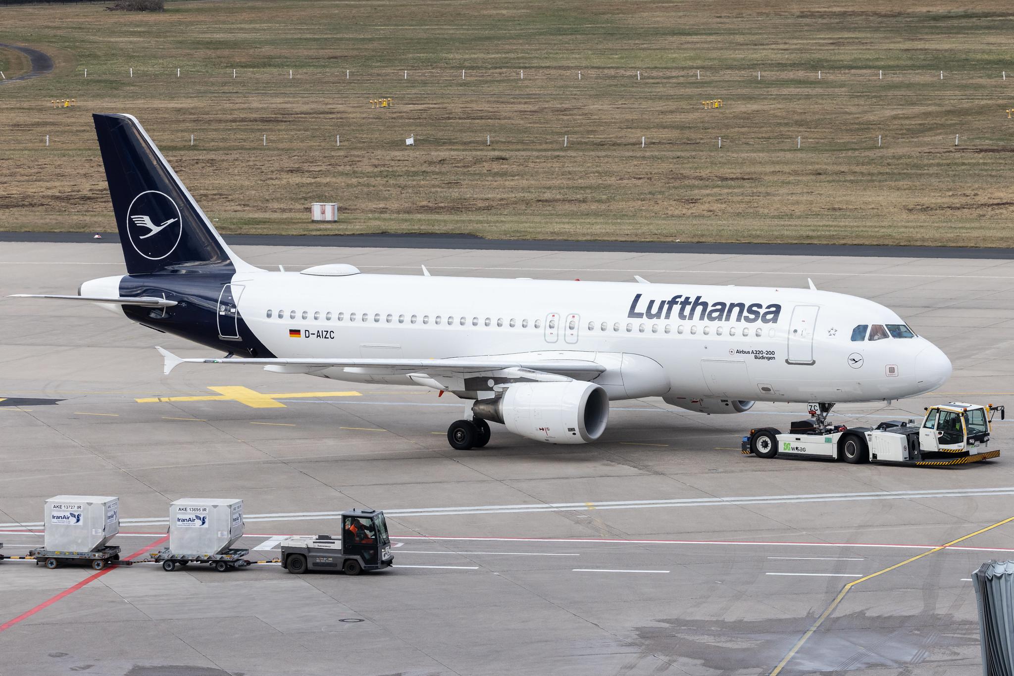 Köln Bonn Airport: Lufthansa (LH / DLH) |  Airbus A320-214 A320 | D-AIZC | MSN 4153