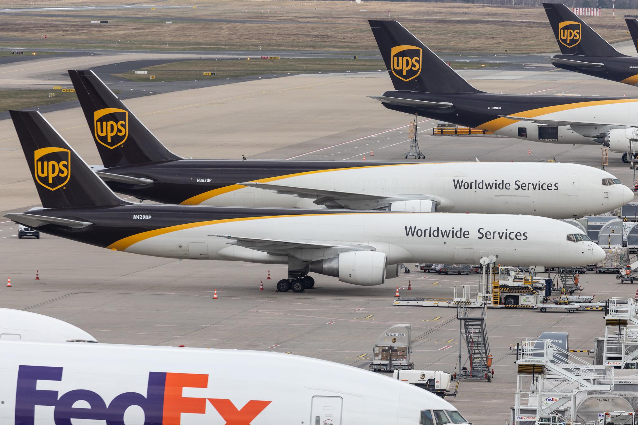 Köln Bonn Airport: UPS (5X / UPS) | Operator: UPS Airlines |  Boeing 757-24APF B752 | N429UP | MSN 25460