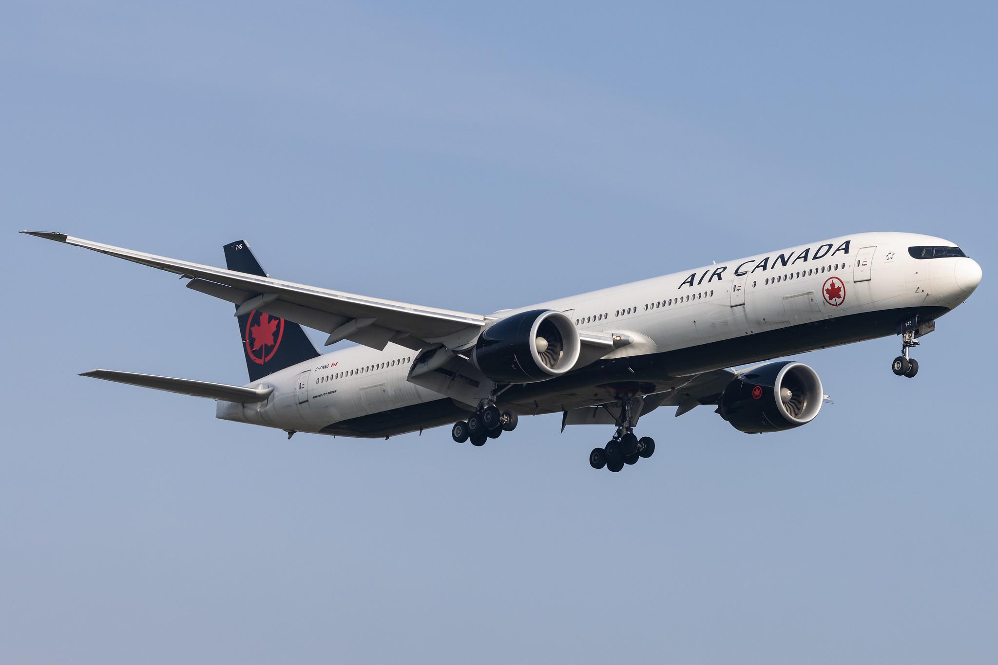 London Heathrow: Air Canada (AC / ACA) |  Boeing 777-333(ER) B77W | C-FNNQ | MSN 43251