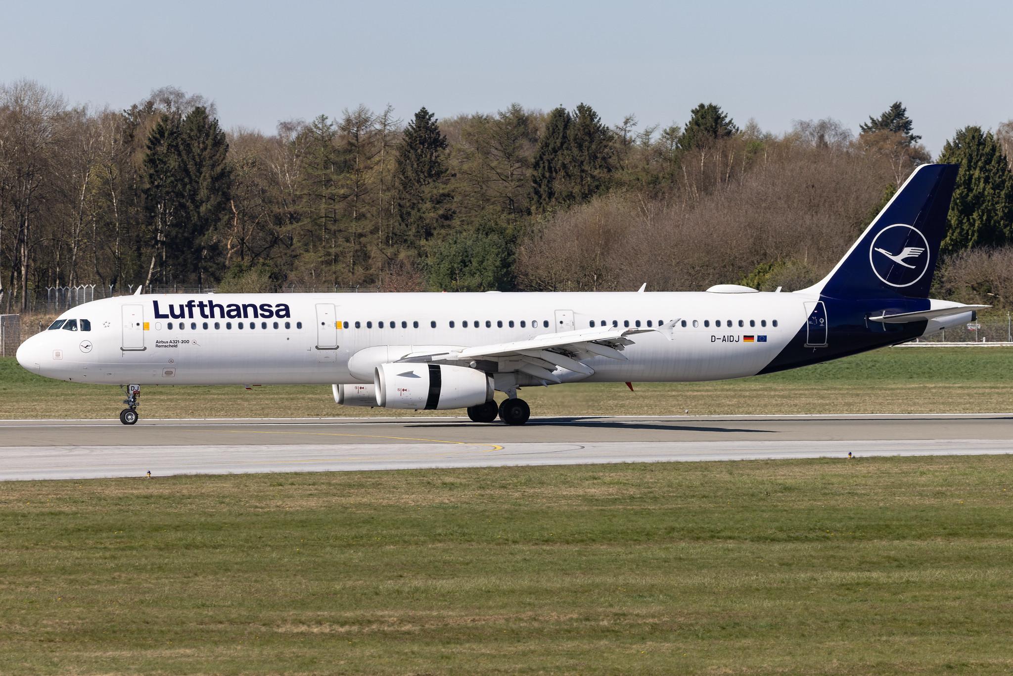 Hamburg Airport: Lufthansa (LH / DLH) |  Airbus A321-231 A321 | D-AIDJ | MSN 4792