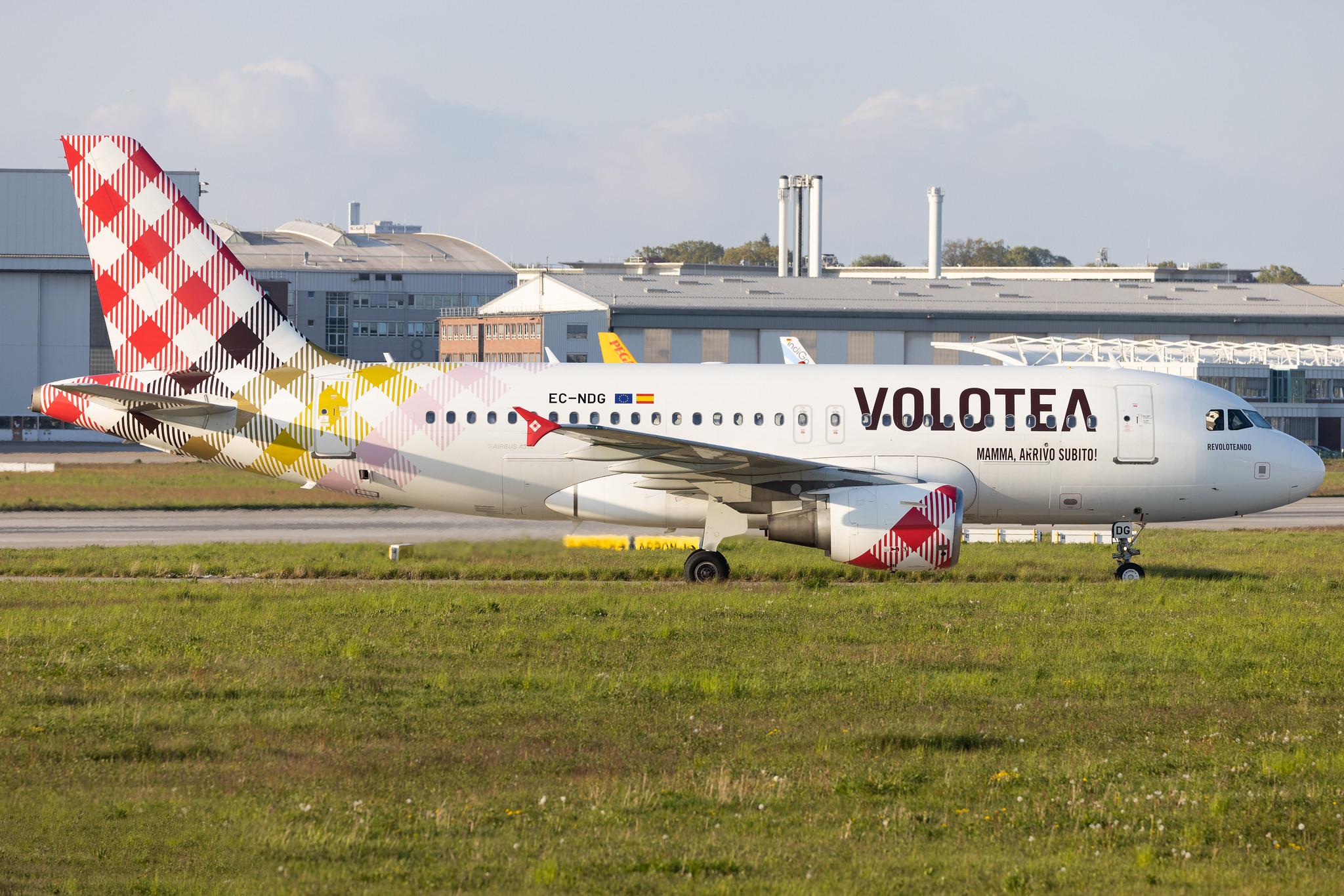 Hamburg Finkenwerder: Volotea (V7 / VOE) |  Airbus A319-112 A319 | EC-NDG | MSN 03364