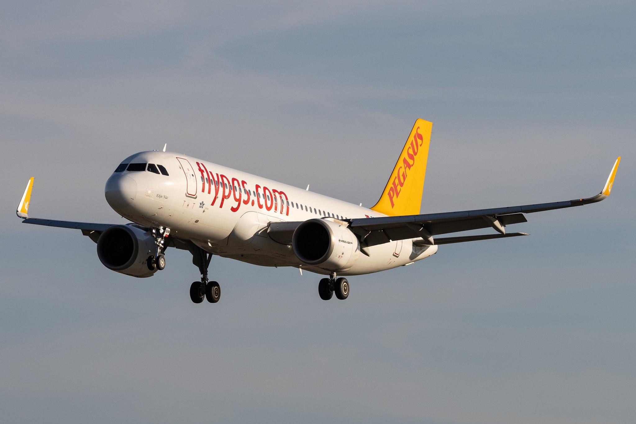 Hamburg Airport: Pegasus (PC / PGT) | Operator: Pegasus Airlines |  Airbus A320-251N A20N | TC-NBM | MSN 07990