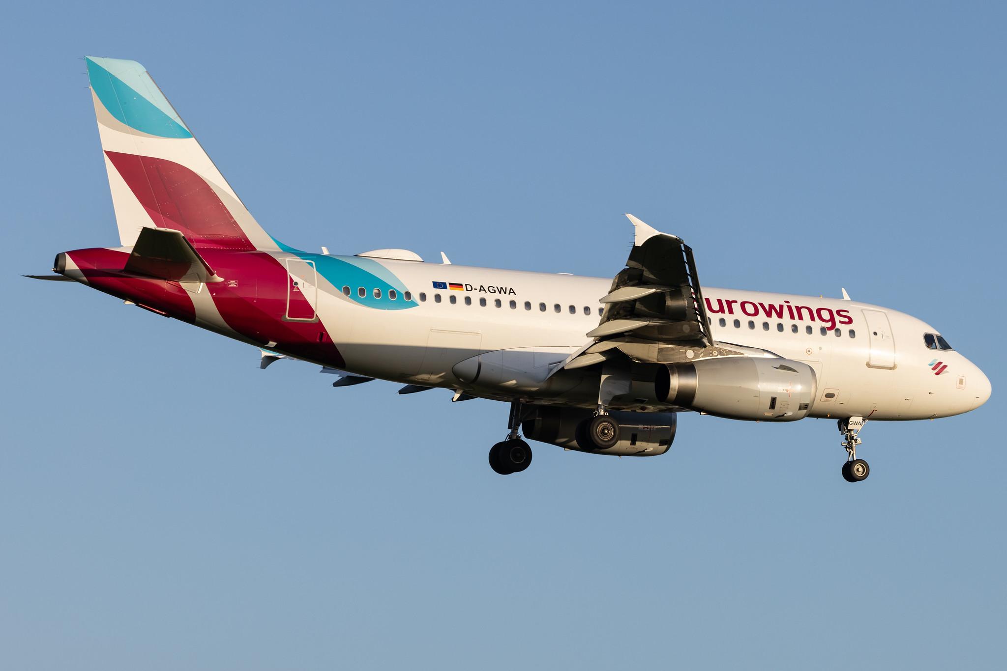 Hamburg Airport: Eurowings (EW / EWG) |  Airbus A319-132 A319 | D-AGWA | MSN 2813