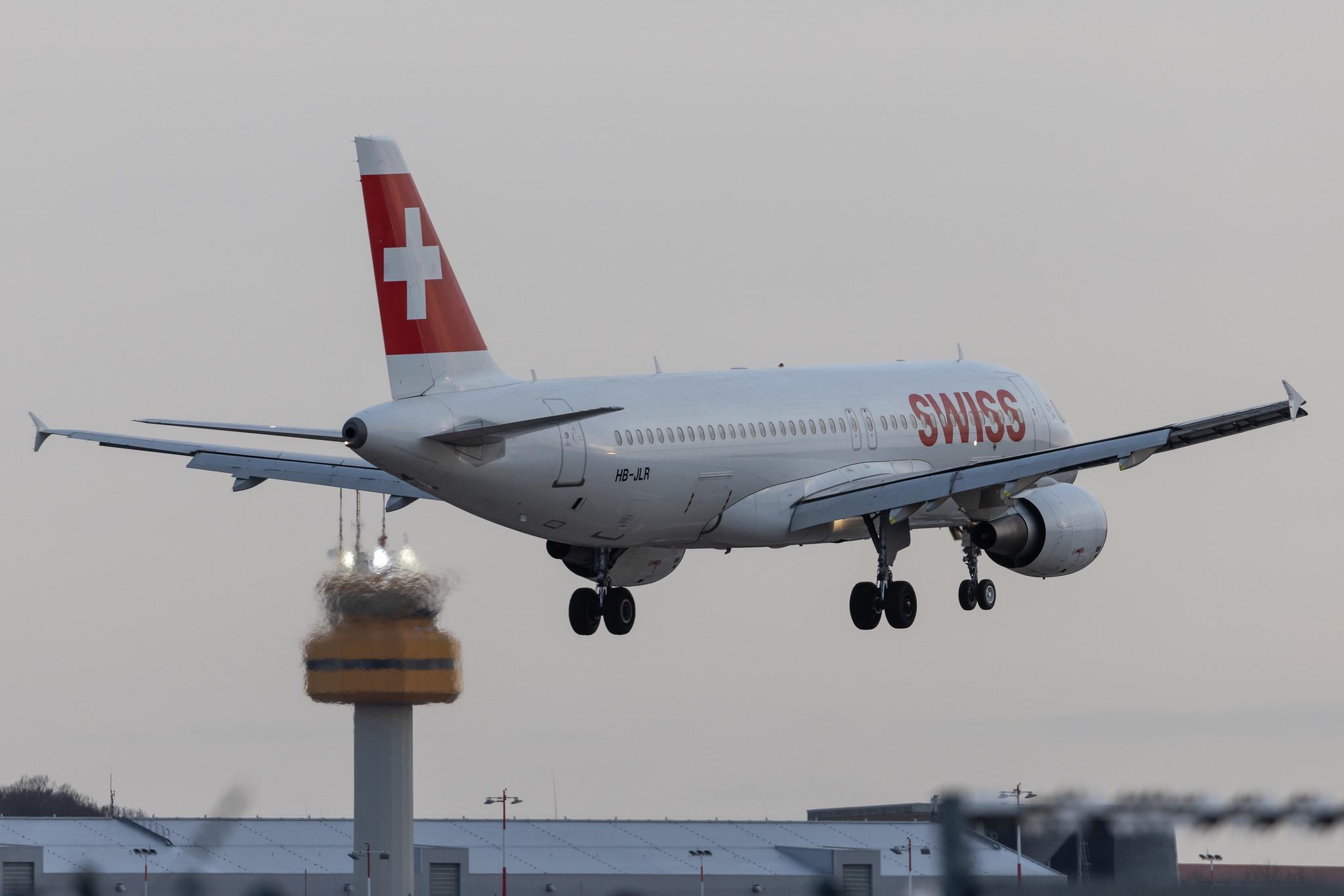 Hamburg Airport: Swiss (LX / SWR) |  Airbus A320-214 A320 | HB-JLR | MSN 5037
