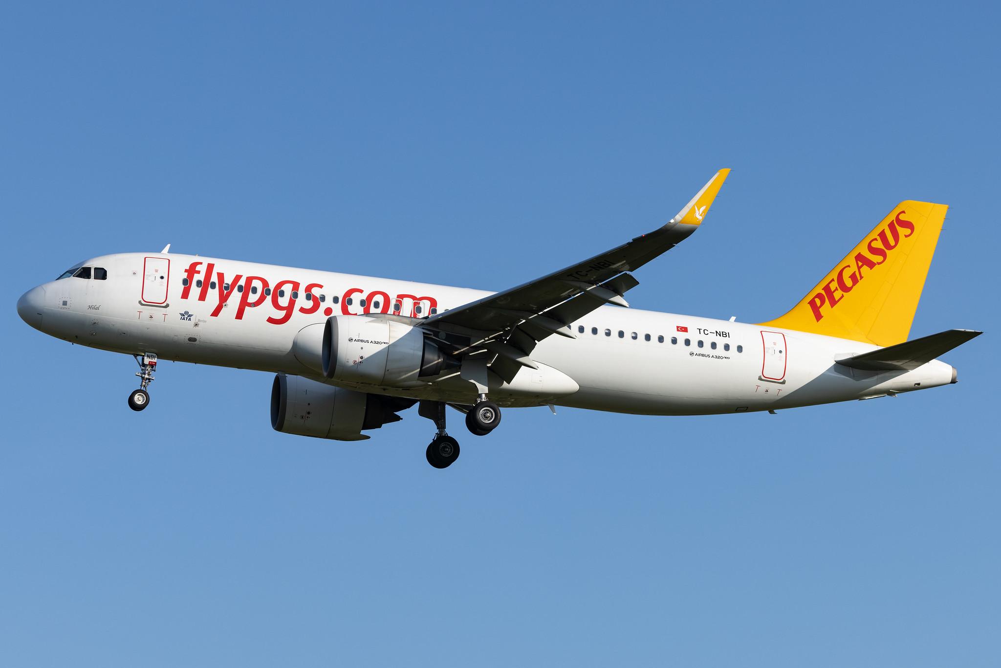 Hamburg Airport: Pegasus (PC / PGT) | Operator: Pegasus Airlines |  Airbus A320-251N A20N | TC-NBI | MSN 7429
