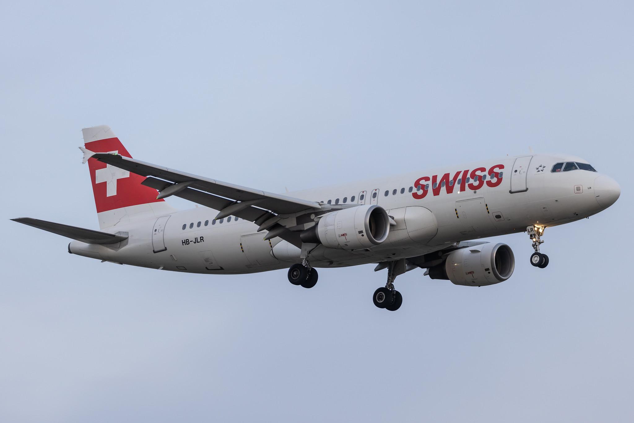Hamburg Airport: Swiss (LX / SWR) |  Airbus A320-214 A320 | HB-JLR | MSN 5037