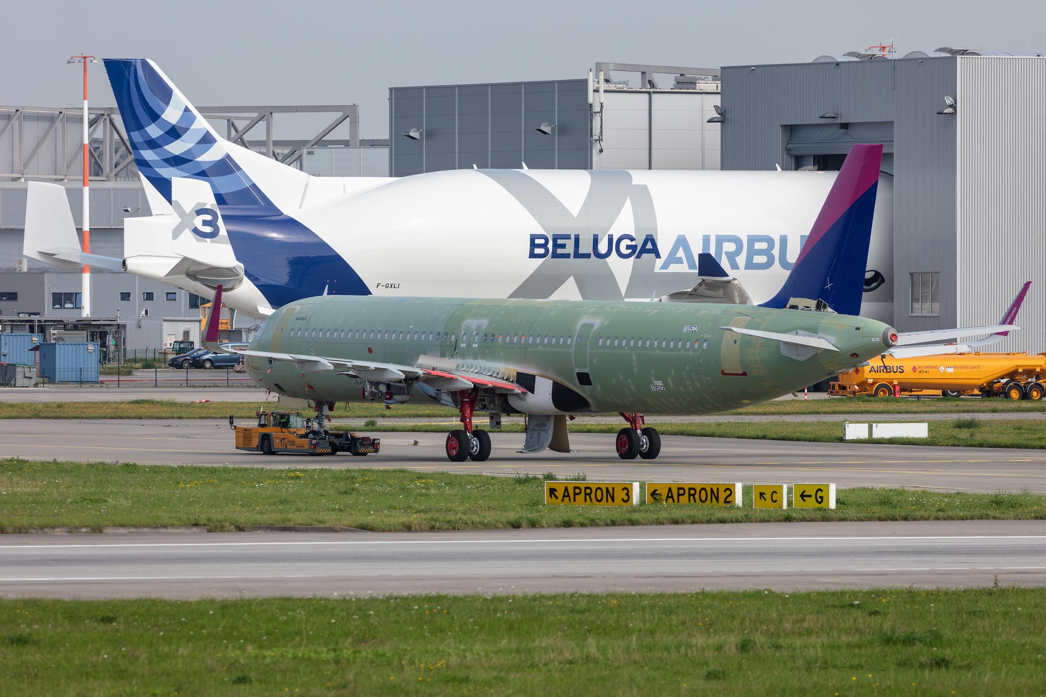 Hamburg Finkenwerder: Wizz Air (W6 / WZZ) |  Airbus A321-271NX A21N | D-AZAO (HA-LZF) | MSN 10522