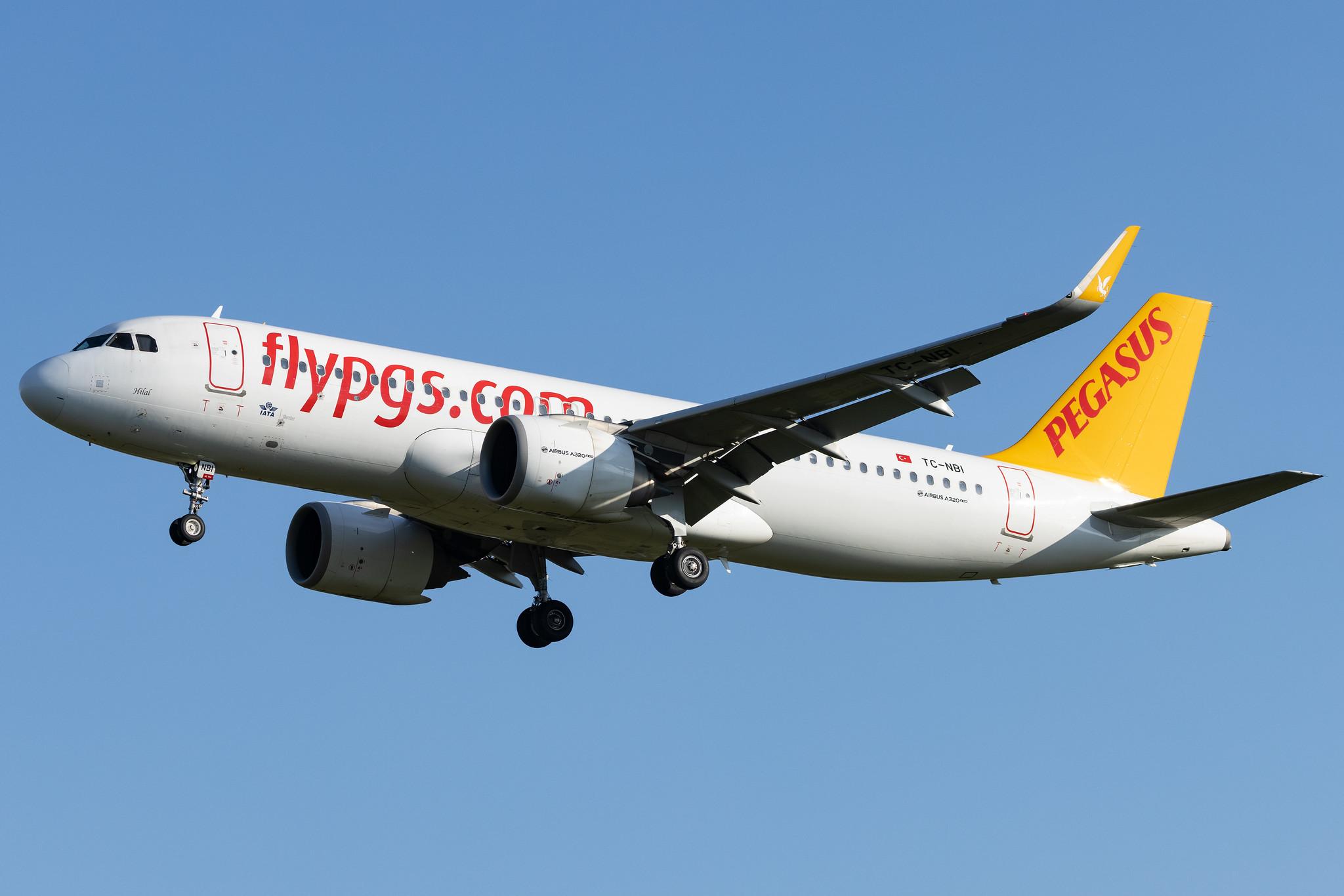Hamburg Airport: Pegasus (PC / PGT) | Operator: Pegasus Airlines |  Airbus A320-251N A20N | TC-NBI | MSN 7429