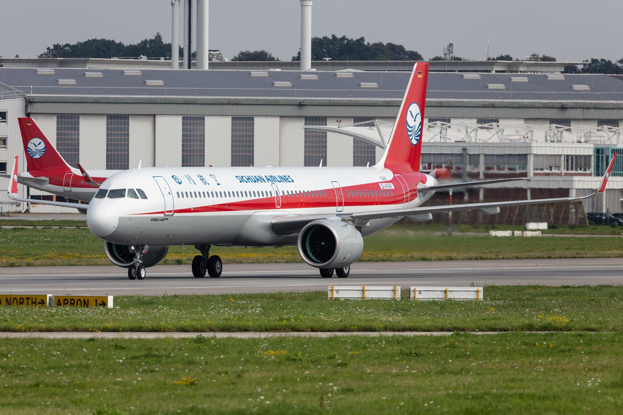 Hamburg Finkenwerder: Sichuan Airlines (3U / CSC) |  Airbus A321-271NX A21N | D-AYAY (B-325F) | MSN 10435