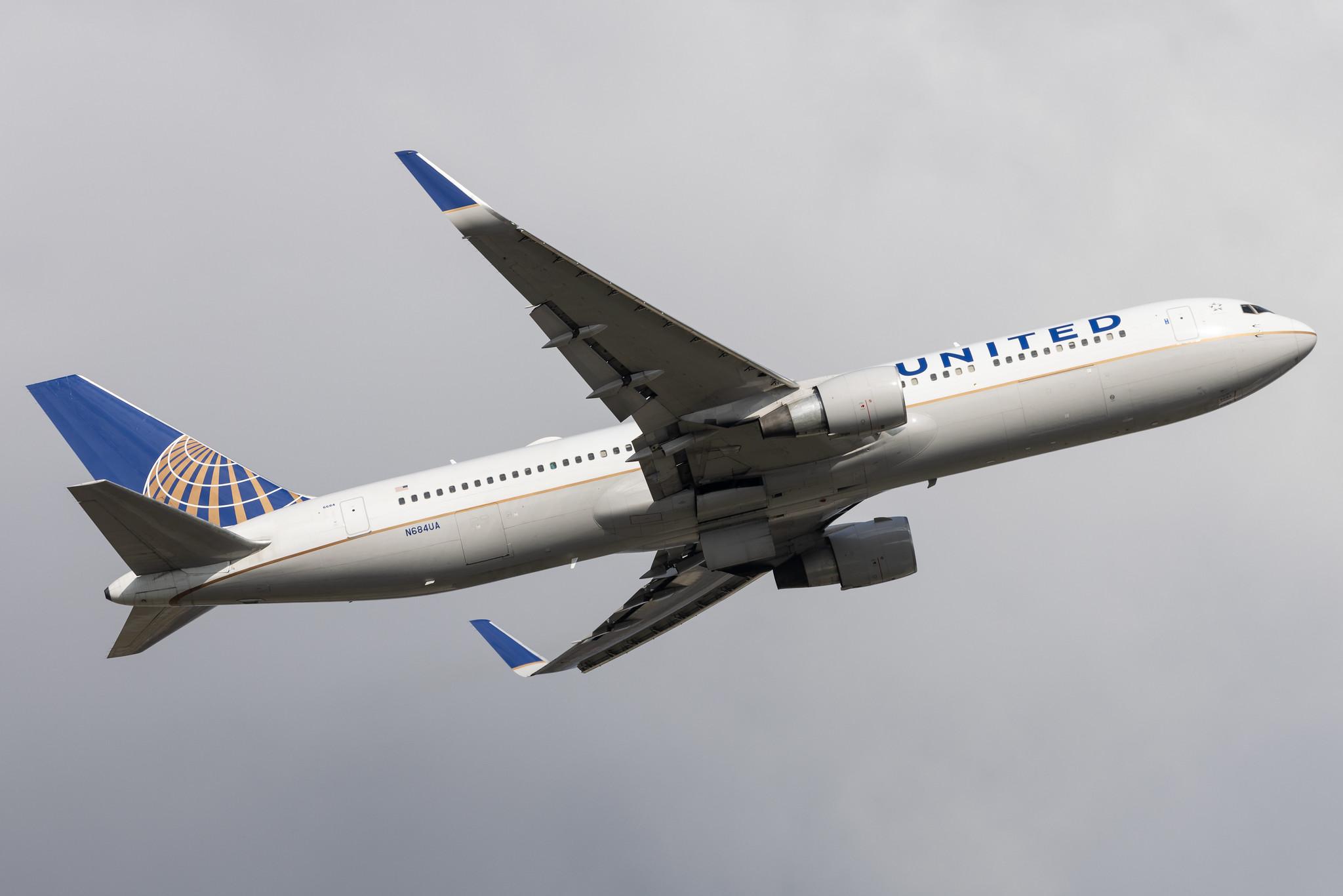 London Heathrow: United Airlines (UA / UAL) |   B763 | N684UA | MSN 33466