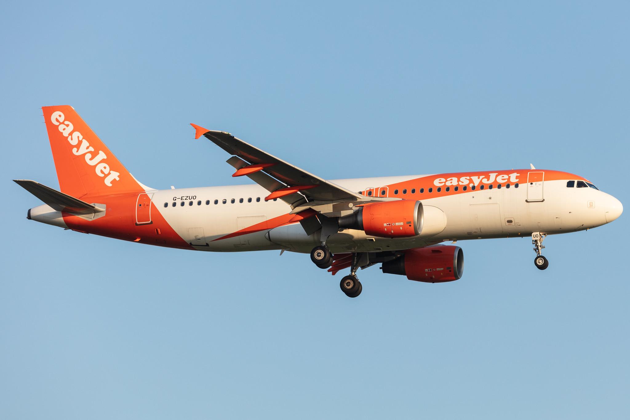 Amsterdam Schiphol: easyJet (U2 / EZY) |  Airbus A320-214 A320 | G-EZUO | MSN 5052