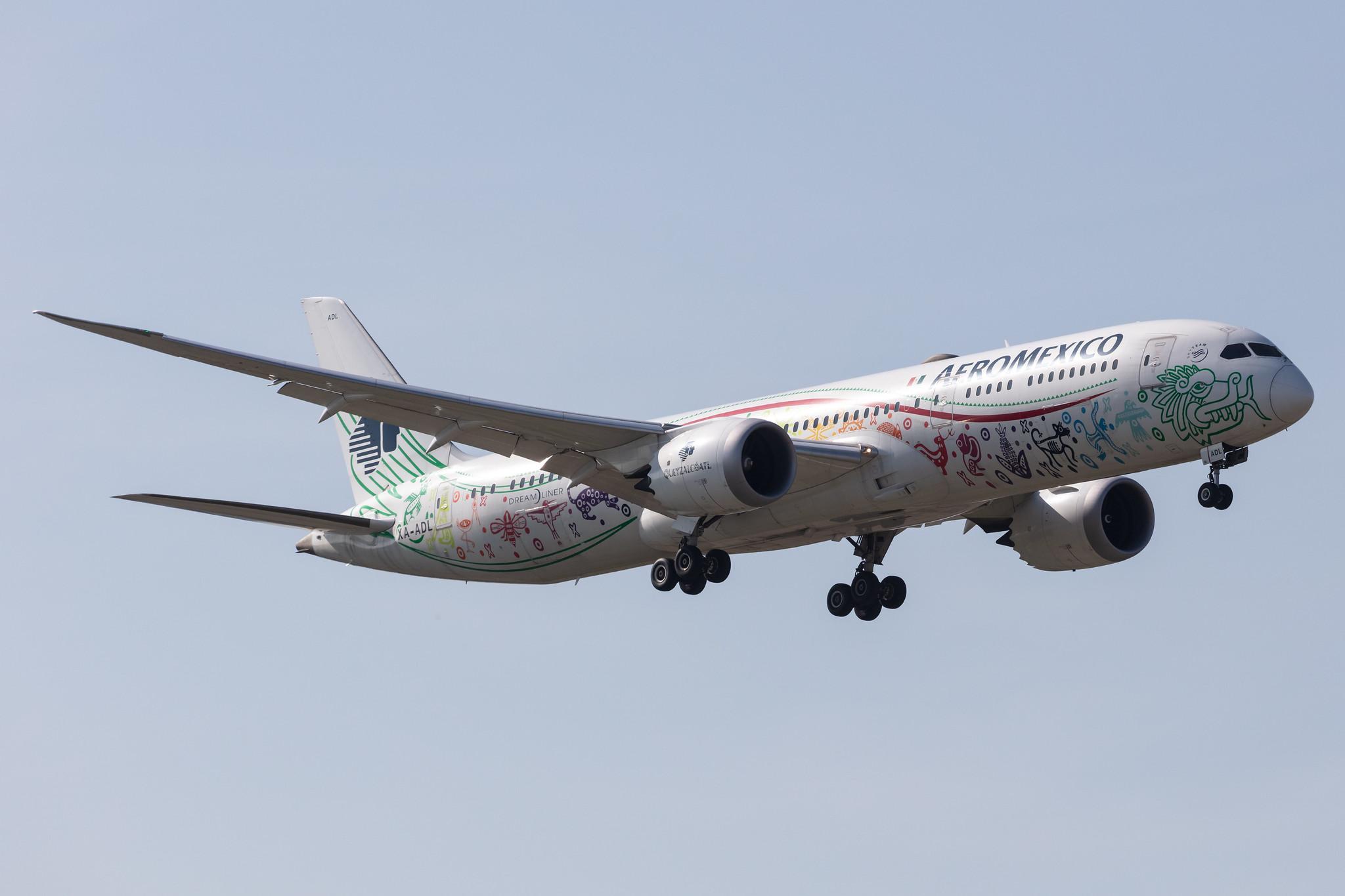 Amsterdam Schiphol: Aeromexico (AM / AMX) |  Livery: Quetzalcoatl Livery |  Boeing 787-9 Dreamliner B789 | XA-ADL | MSN 43859