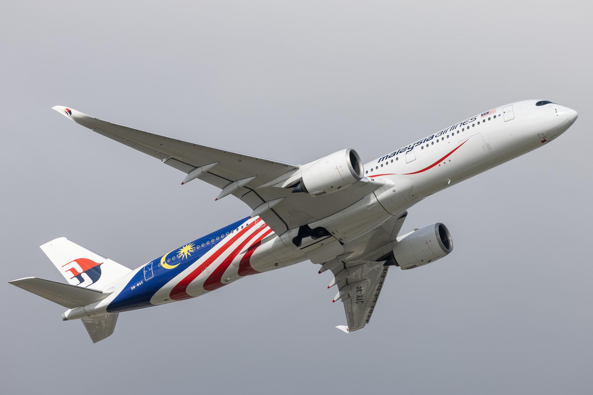 London Heathrow: Malaysia Airlines (MH / MAS) |  Livery: Malaysia Negaraku Livery |  Airbus A350-941 A359 | 9M-MAC | MSN 165