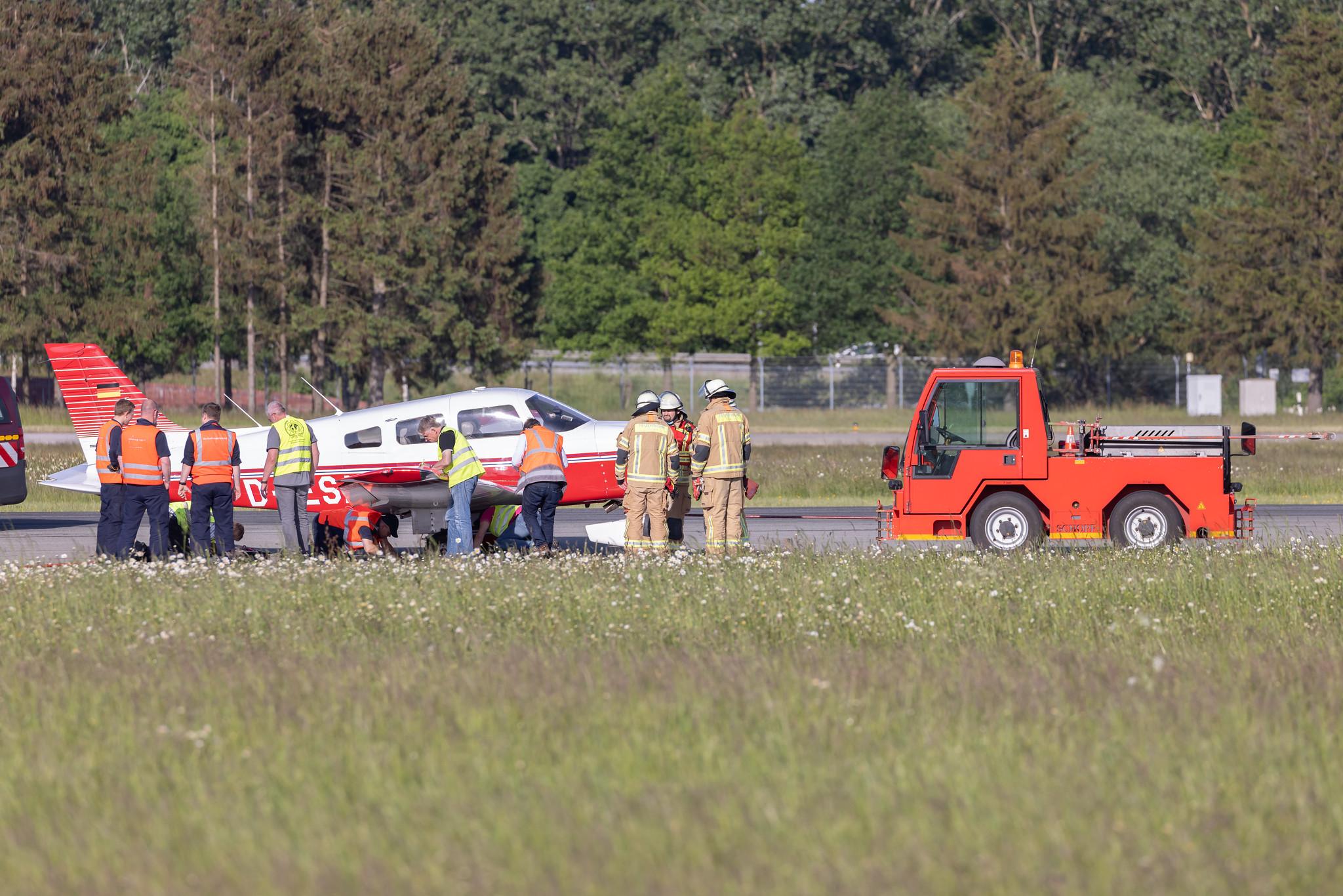 Hamburg Airport: Private Owner |  Piper PA-28-181 Archer III P28R | D-ESAN | MSN 2843028