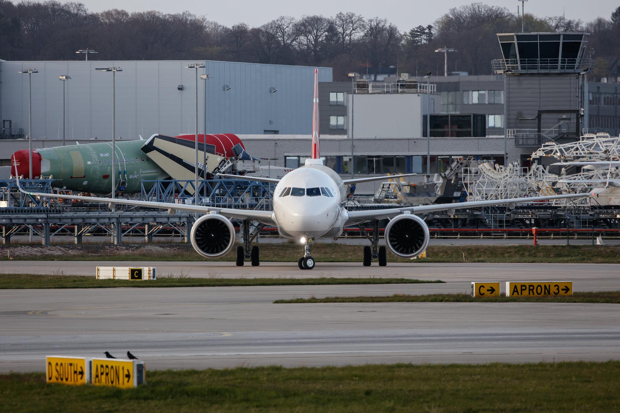 Hamburg Finkenwerder: Turkish Airlines (TK / THY) |  Airbus A321-271NX A21N | D-AVXI (TC-LTI)  | MSN 10367