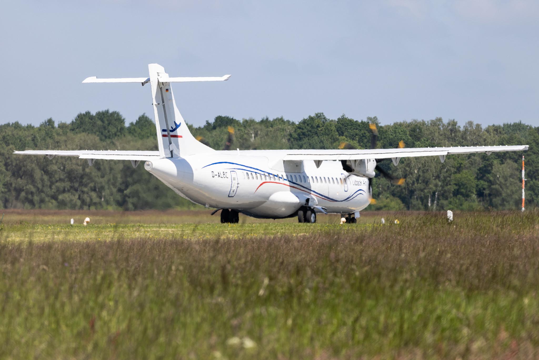 Flughafen Lübeck: Lubeck Air (6I / MMD) | Operator: Air Alsie |  ATR 72-500 AT75 | D-ALBC | MSN 0822