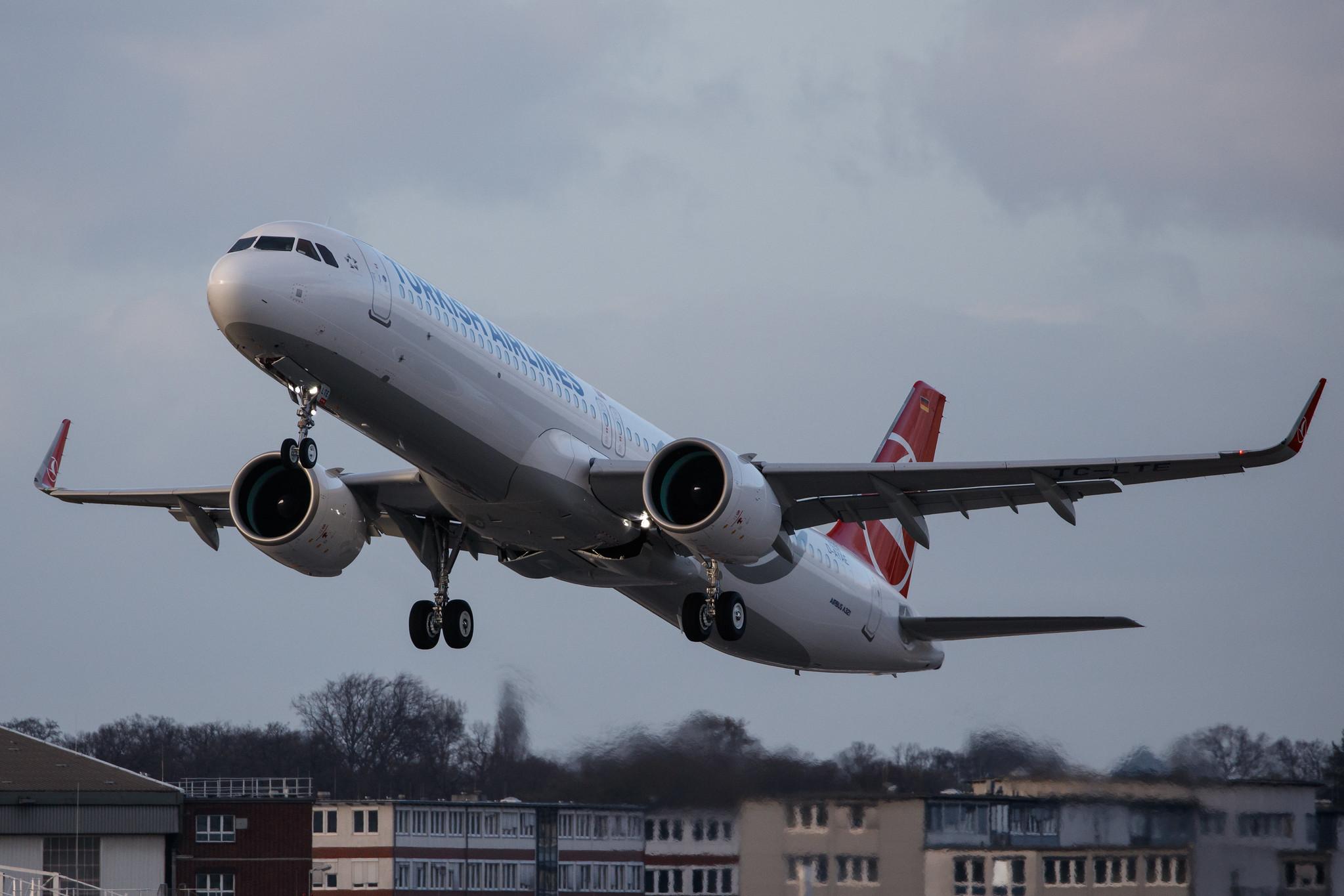 Hamburg Finkenwerder: Turkish Airlines (TK / THY) |  Airbus A321-271NX A21N | D-AYAE (TC-LTE) | MSN 10259